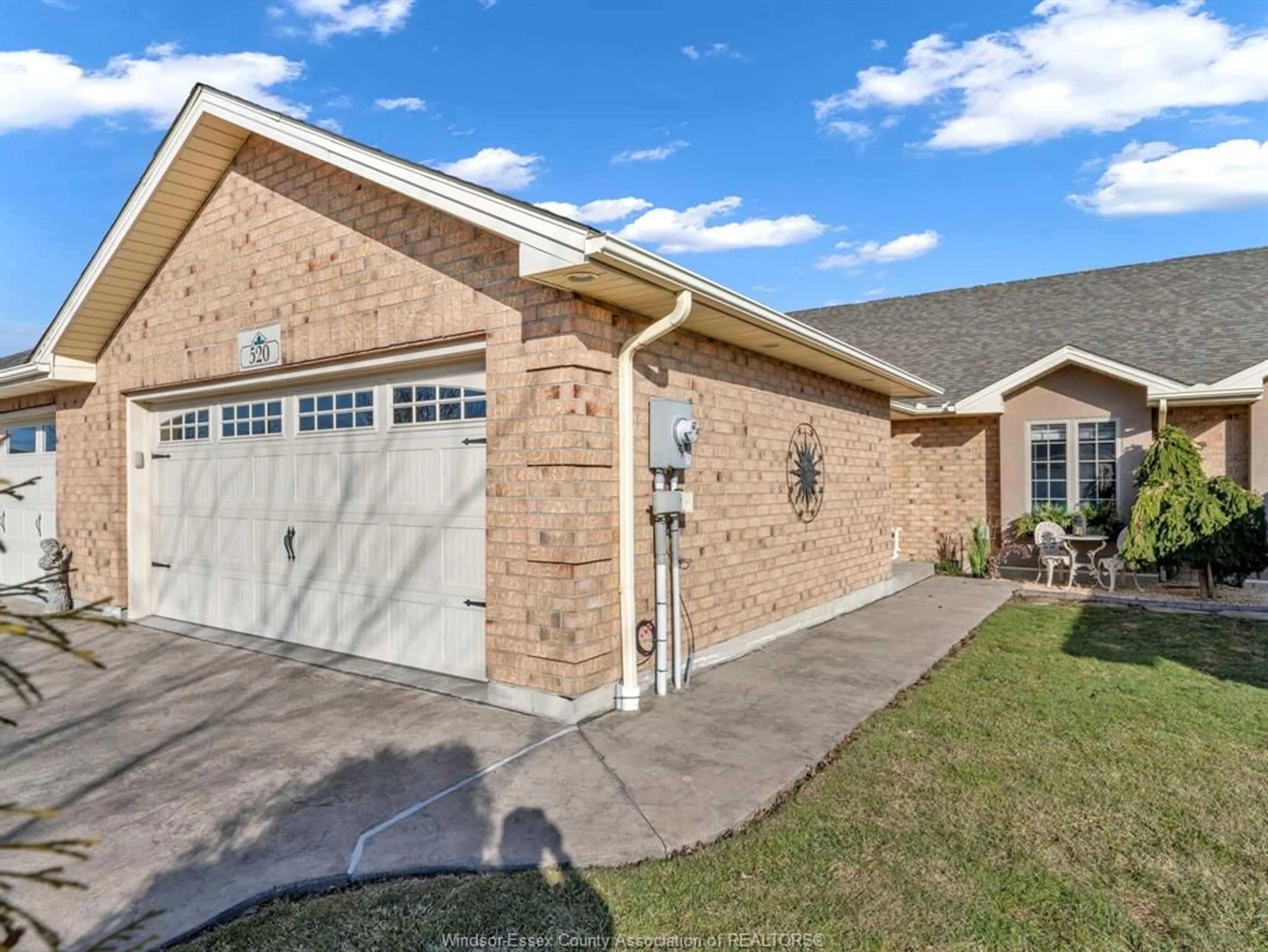 Home with brick exterior material, street for 520 GOLFVIEW Dr, Amherstburg Ontario N9V 0A2