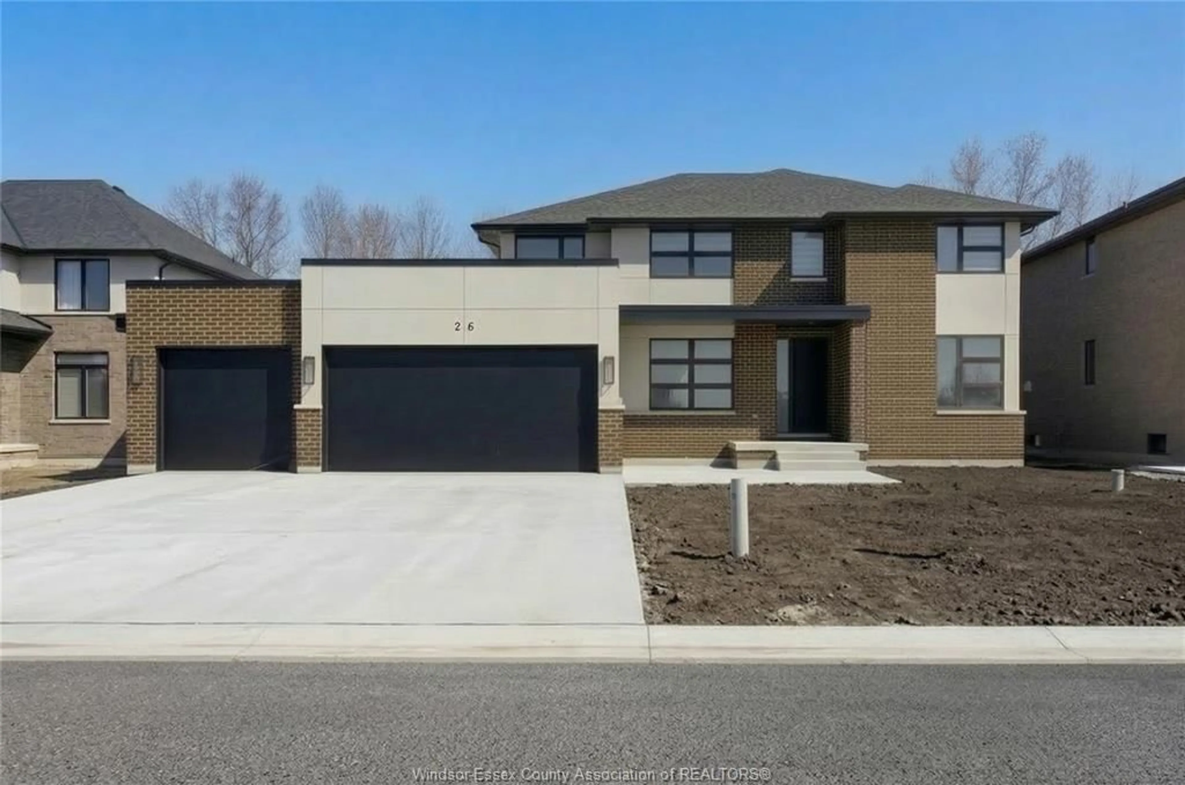 Home with brick exterior material, street for 26 GREGORY Ave, Kingsville Ontario N9Y 0C8