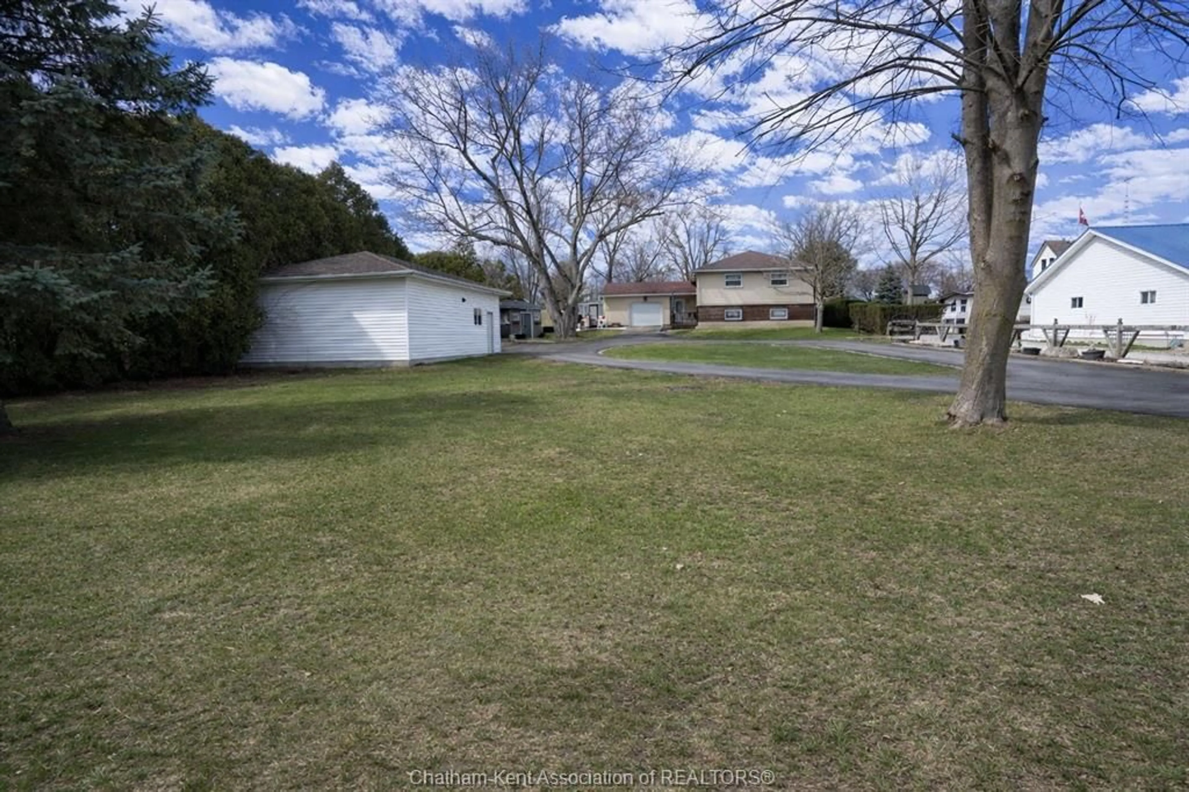 A pic from outside/outdoor area/front of a property/back of a property/a pic from drone, street for 418 Talbot St, Blenheim Ontario N0P 1A0