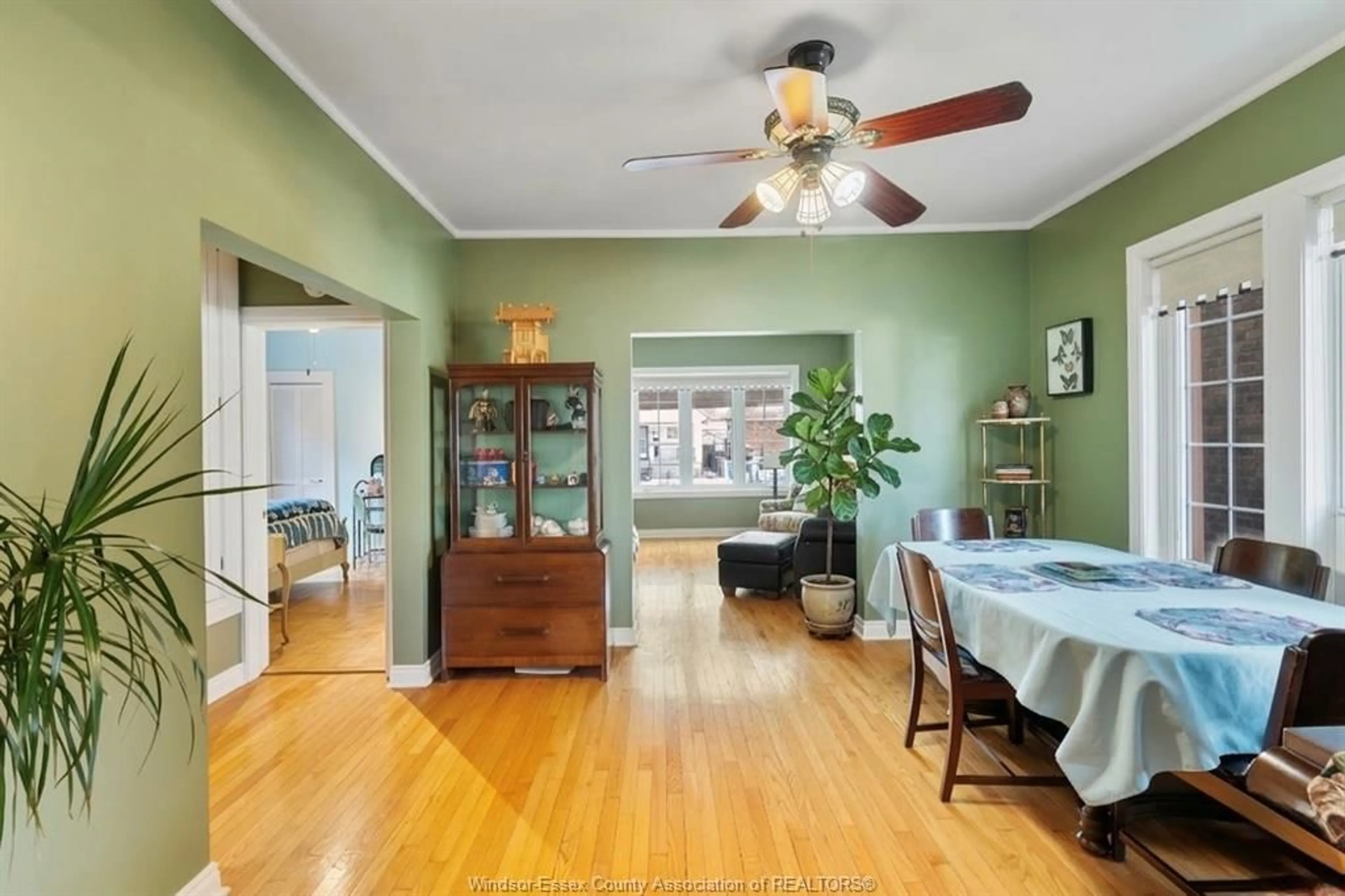 Dining room, unknown for 1566 HALL Ave, Windsor Ontario N8X 4R7