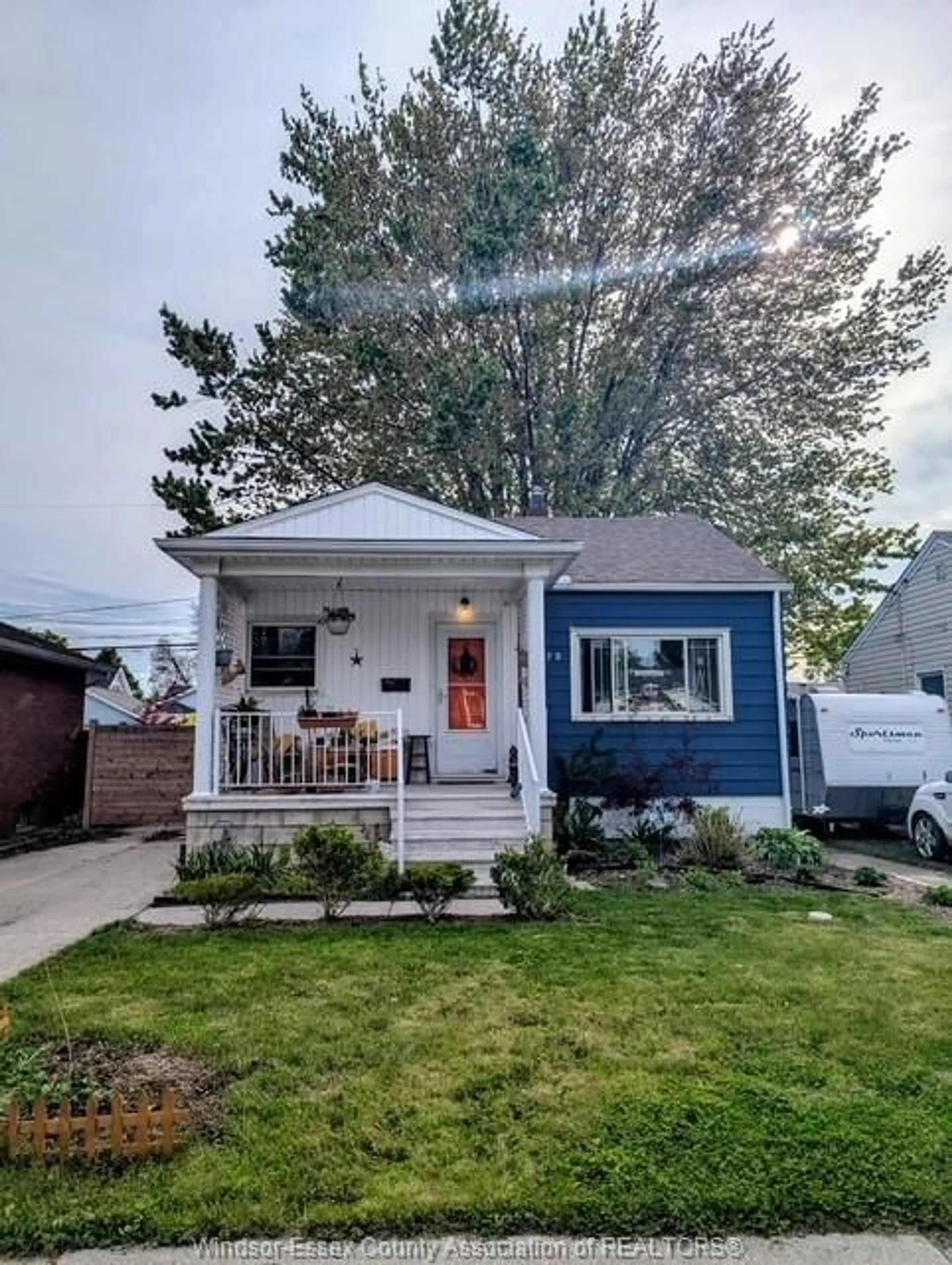 Home with vinyl exterior material, street for 2179 FOREST Ave, Windsor Ontario N8W 2G4