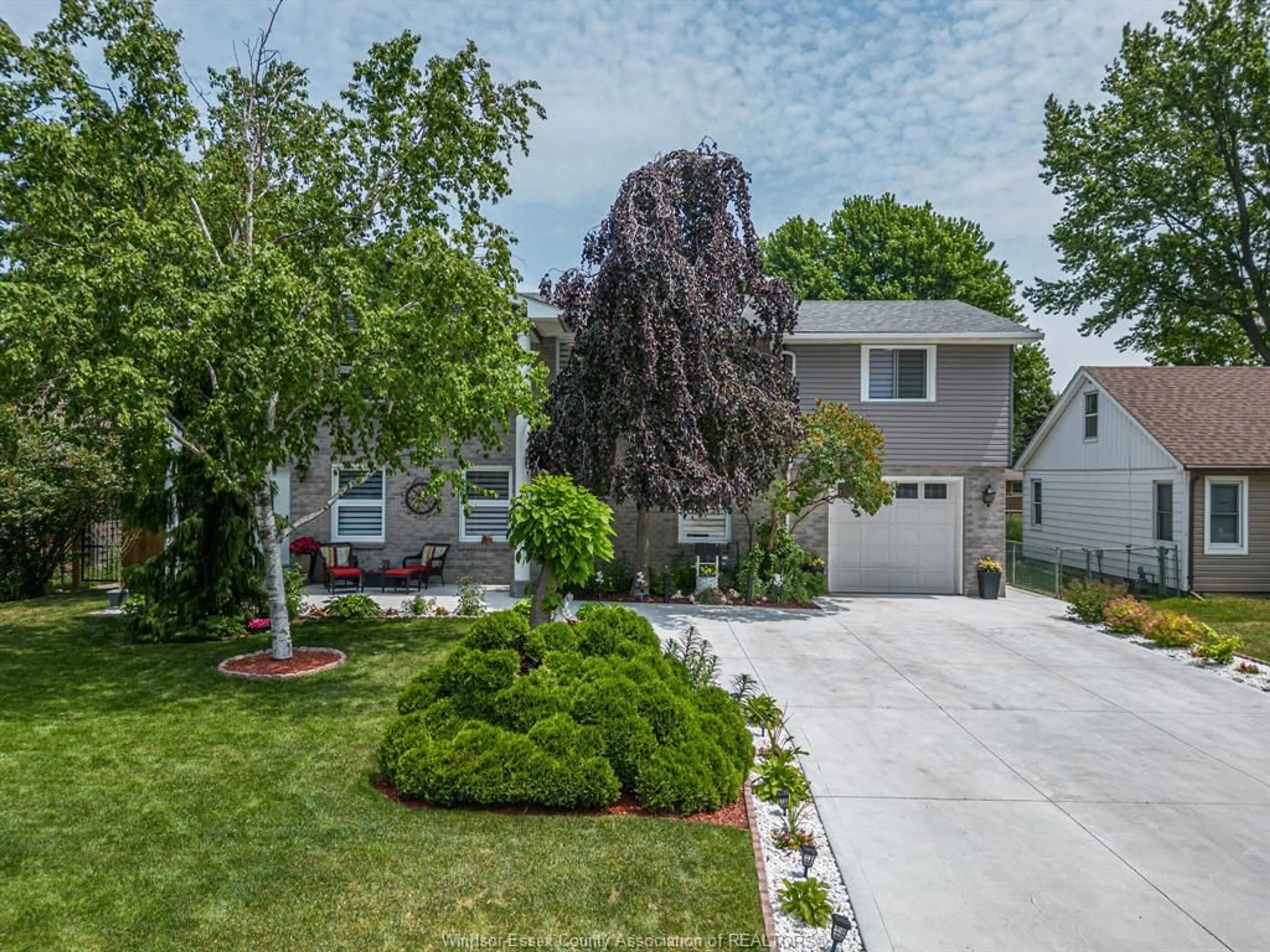 Home with vinyl exterior material, unknown for 224 CARUHEL, Lakeshore Ontario N0R 1C0