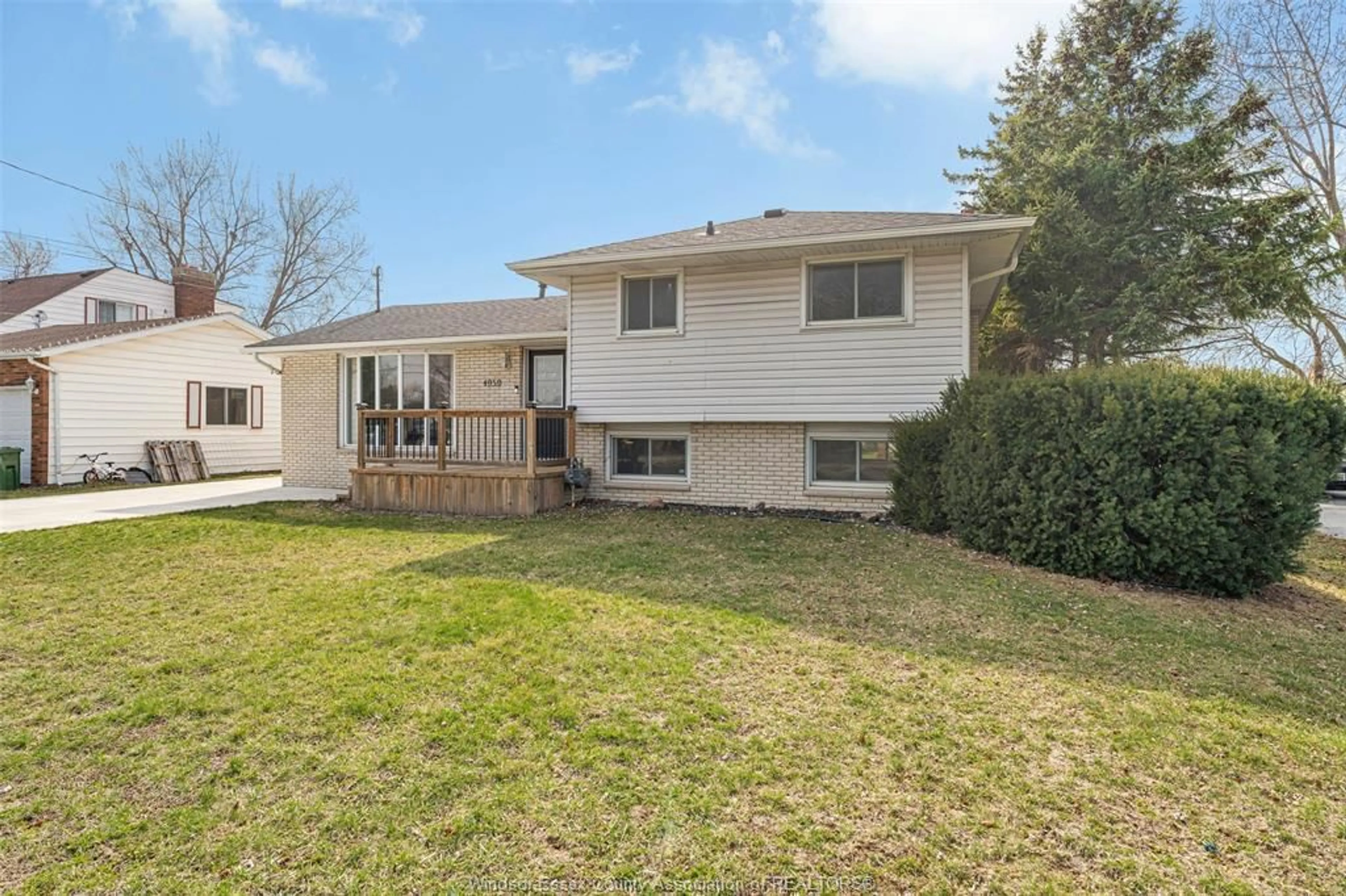 Home with vinyl exterior material, street for 4959 MONTGOMERY Dr, LaSalle Ontario N9H 1E6