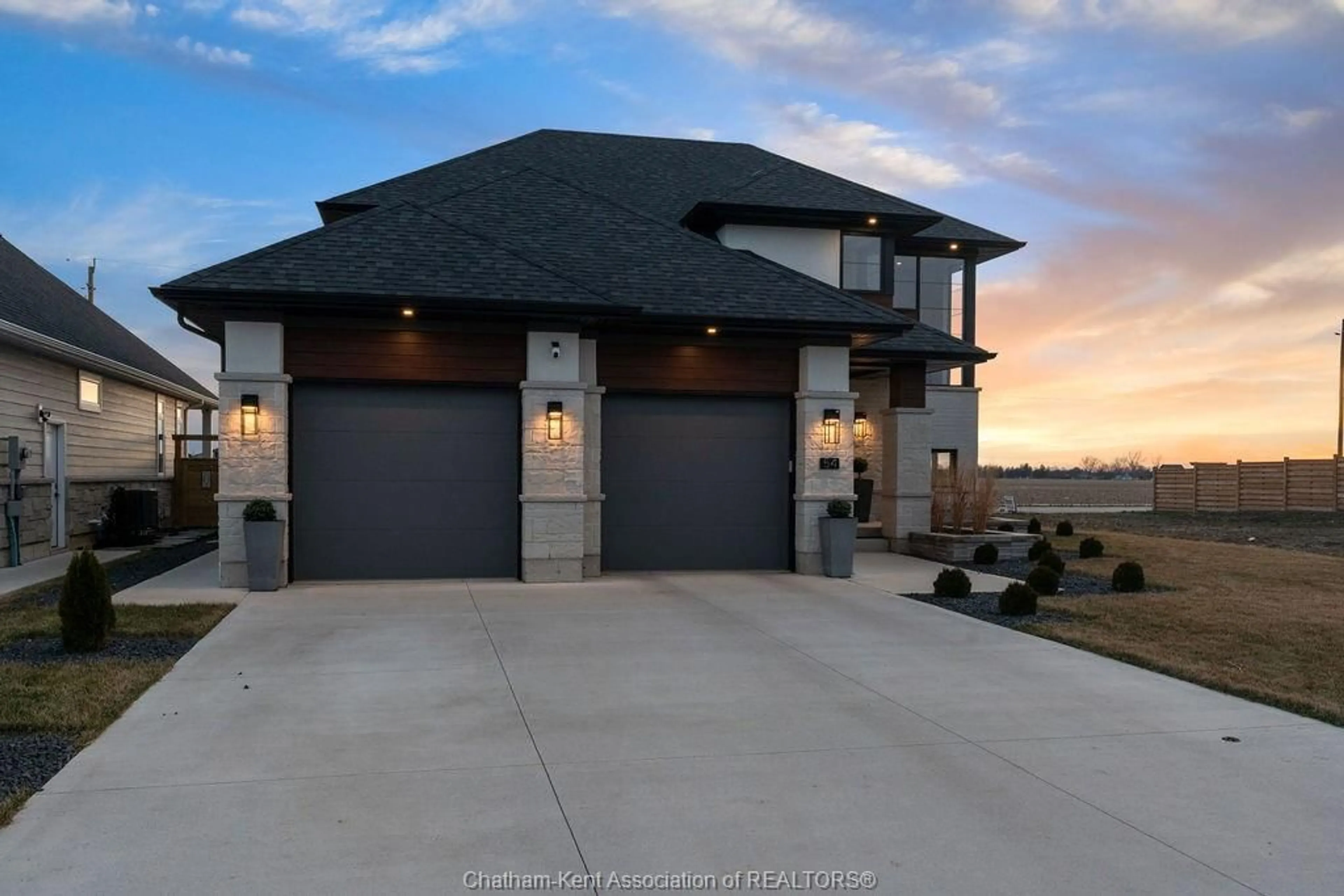 Unknown for 54 Dundee Dr, Chatham Ontario N7M 0S7