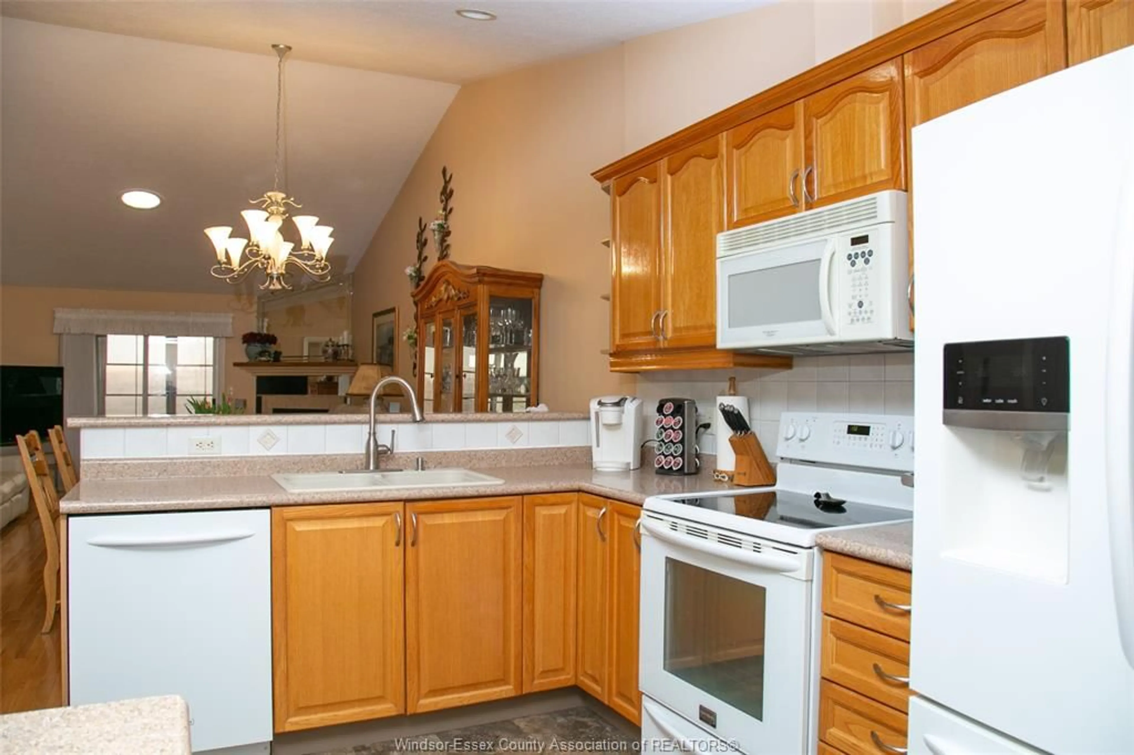 Standard kitchen, unknown for 56 Queen's Hill Cres, Leamington Ontario N8H 5M5