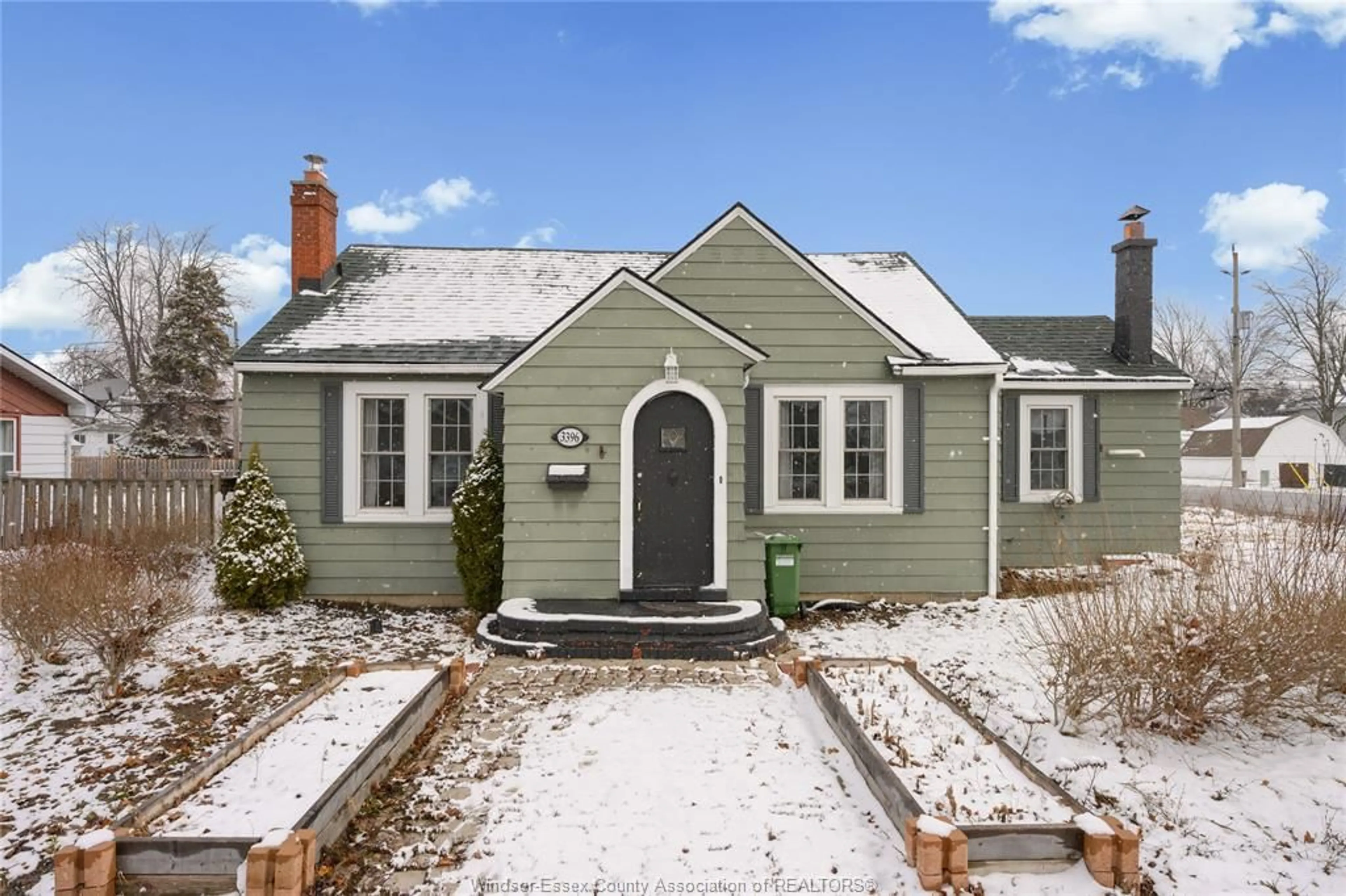 Home with vinyl exterior material, street for 3396 WOODWARD Blvd, Windsor Ontario N8W 2Y6