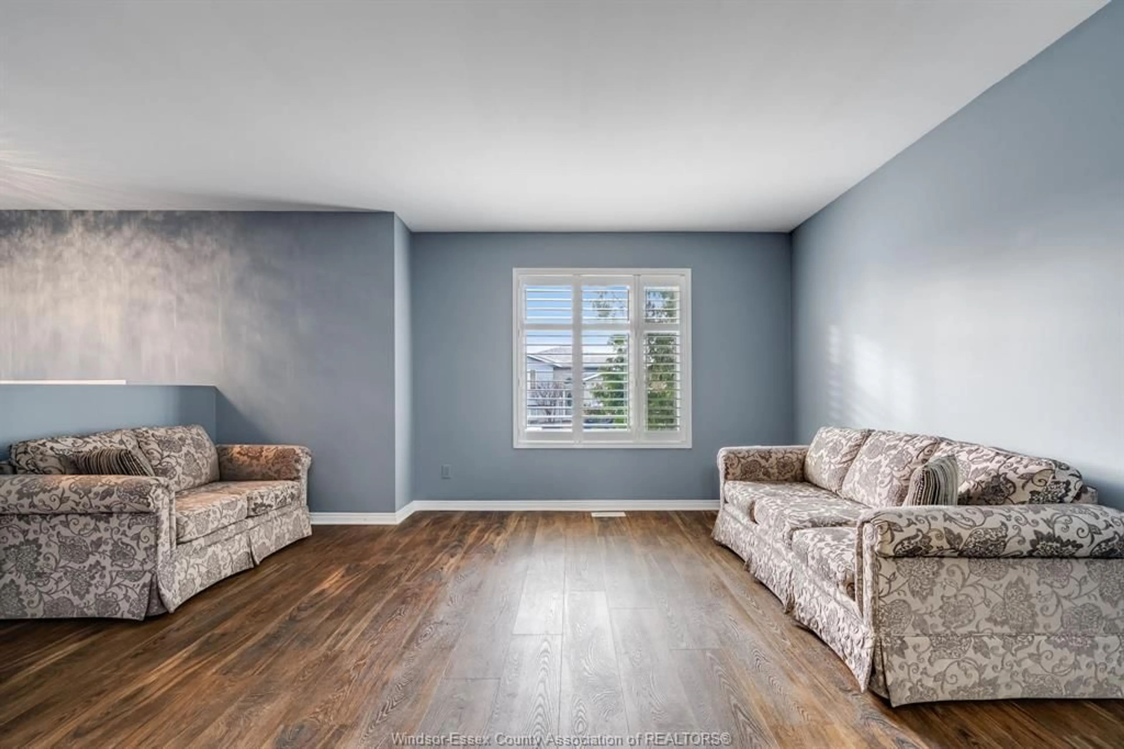 Living room with furniture, unknown for 1164 Brookview, Windsor Ontario N8W 5H5