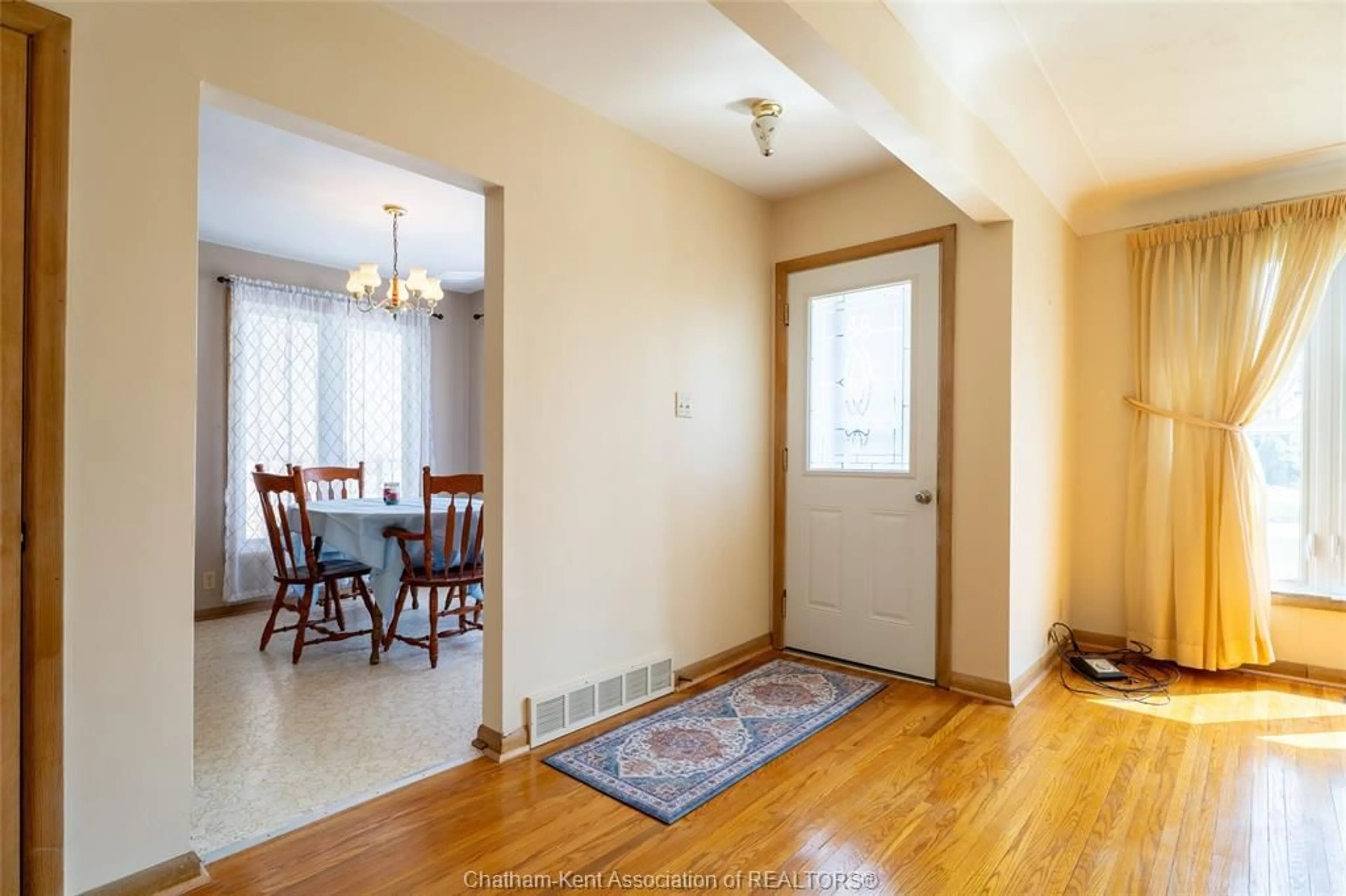 Unknown for 31 Ellis St, Chatham Ontario N7L 2L6