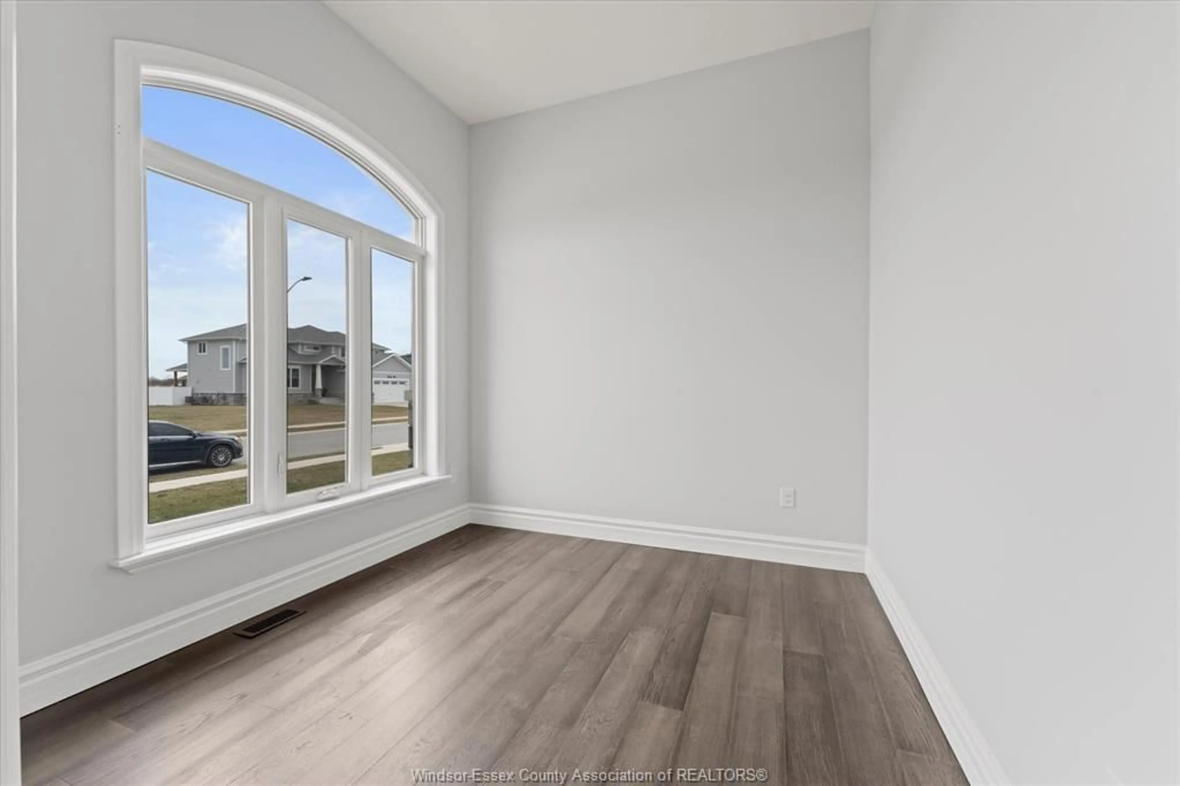 A pic of a room for 19 BELLEVIEW Dr, Gosfield North Ontario N0R 1B0