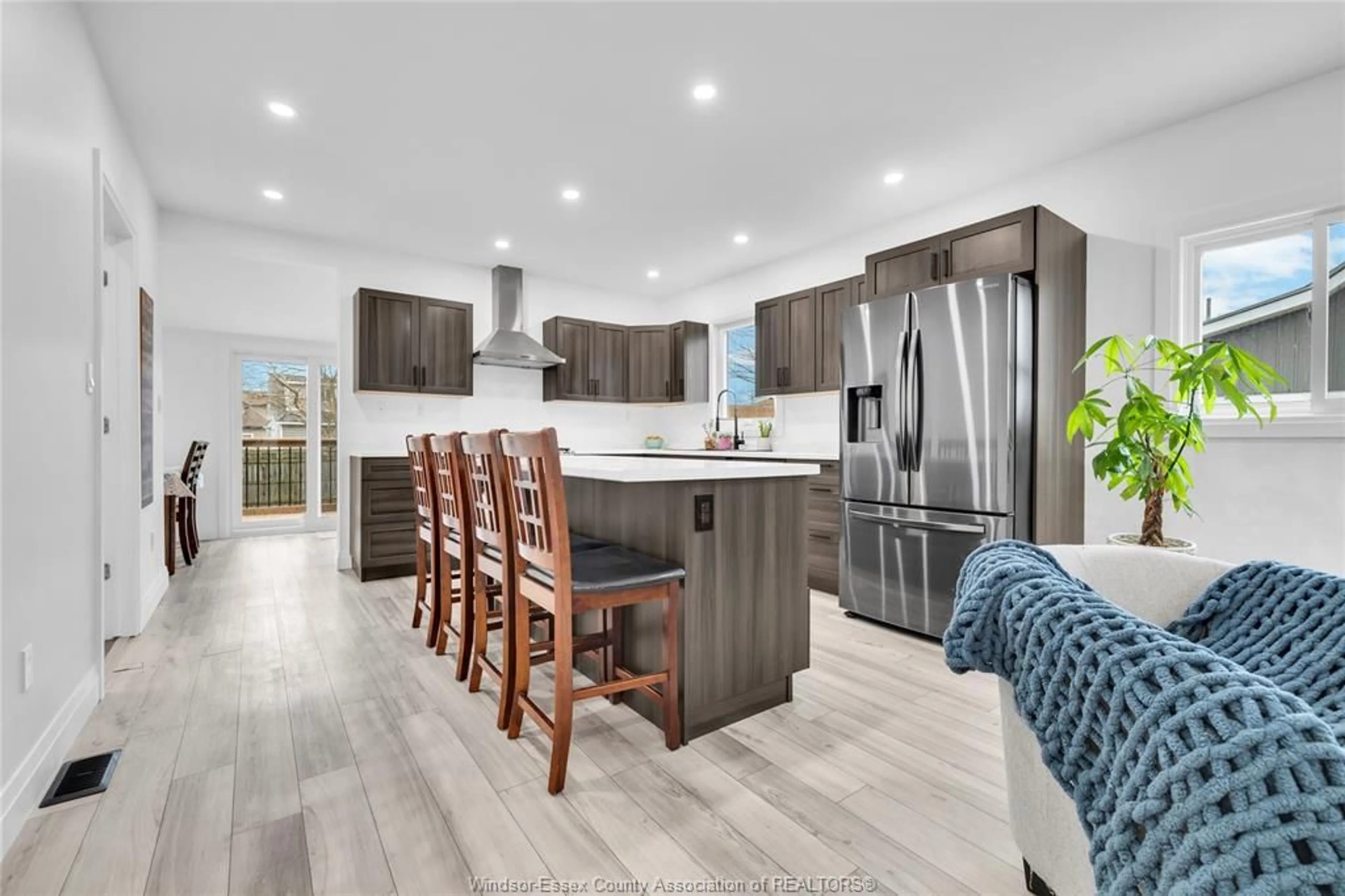 Open concept kitchen, unknown for 6 St Marie St, Tilbury Ontario N0P 2L0