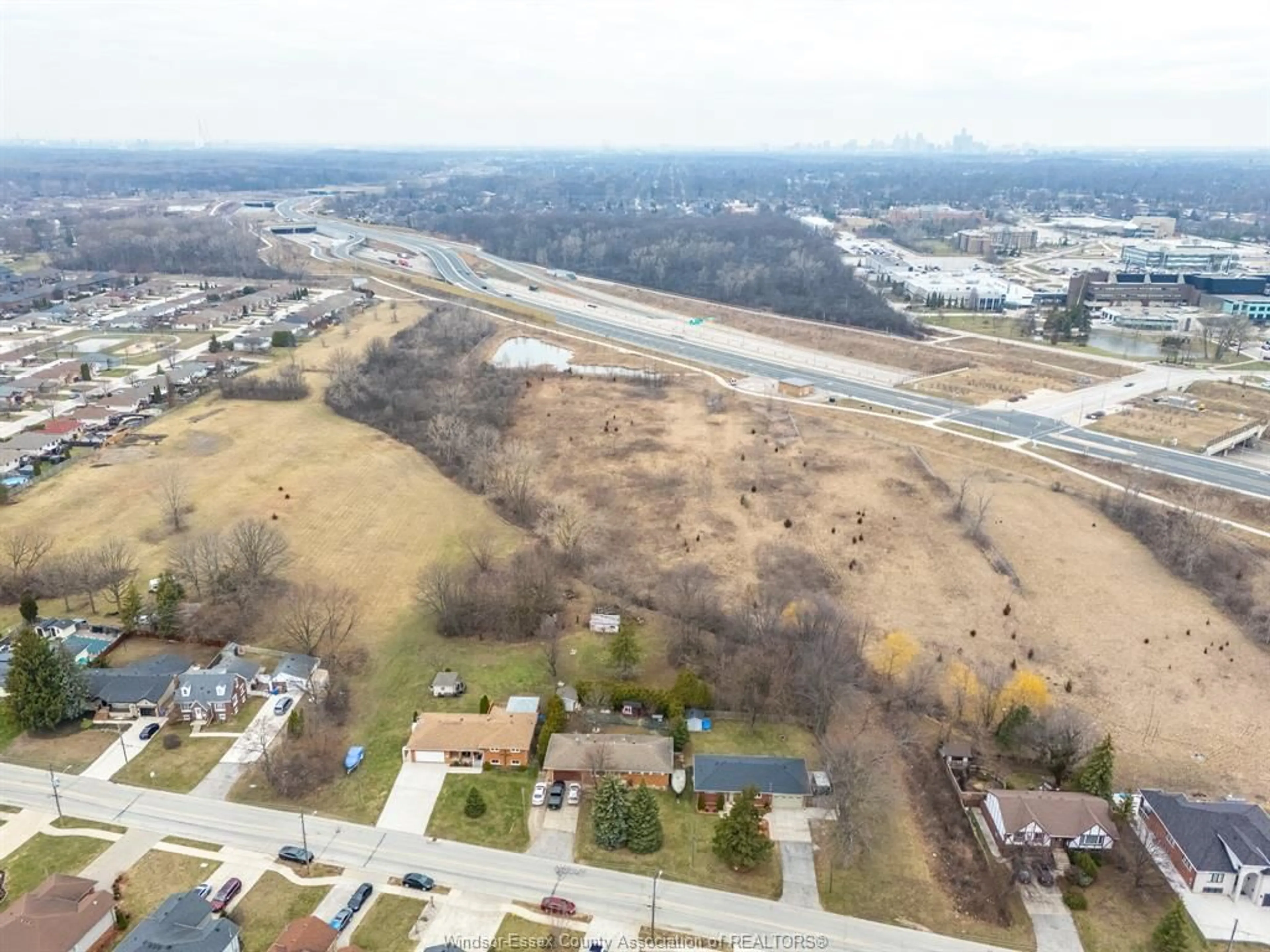 A pic from outside/outdoor area/front of a property/back of a property/a pic from drone, unknown for V/L Randolph Ave, LaSalle Ontario N9H 1C1