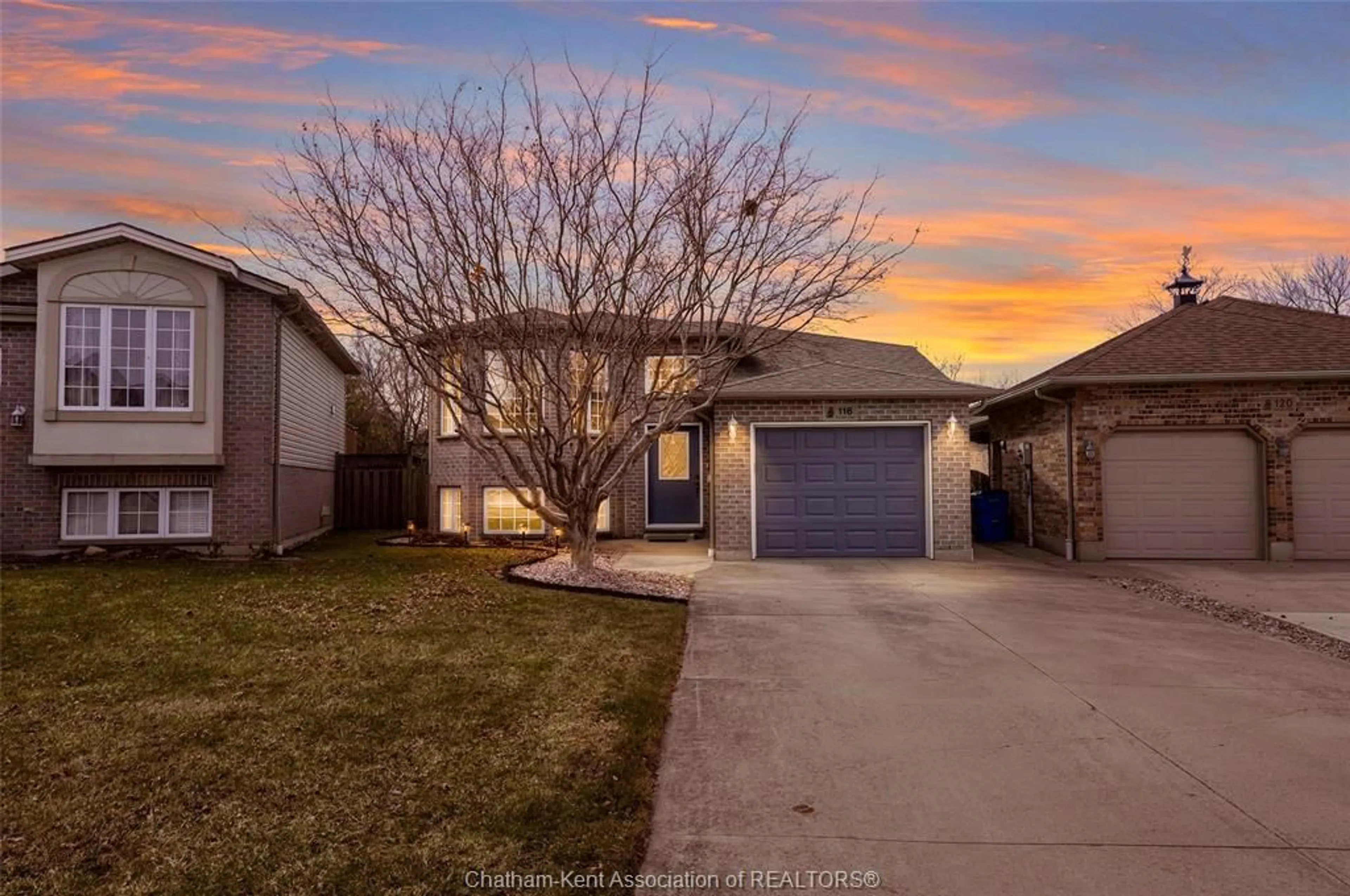 A pic from outside/outdoor area/front of a property/back of a property/a pic from drone, street for 116 Cartier Pl, Chatham Ontario N7L 5R1