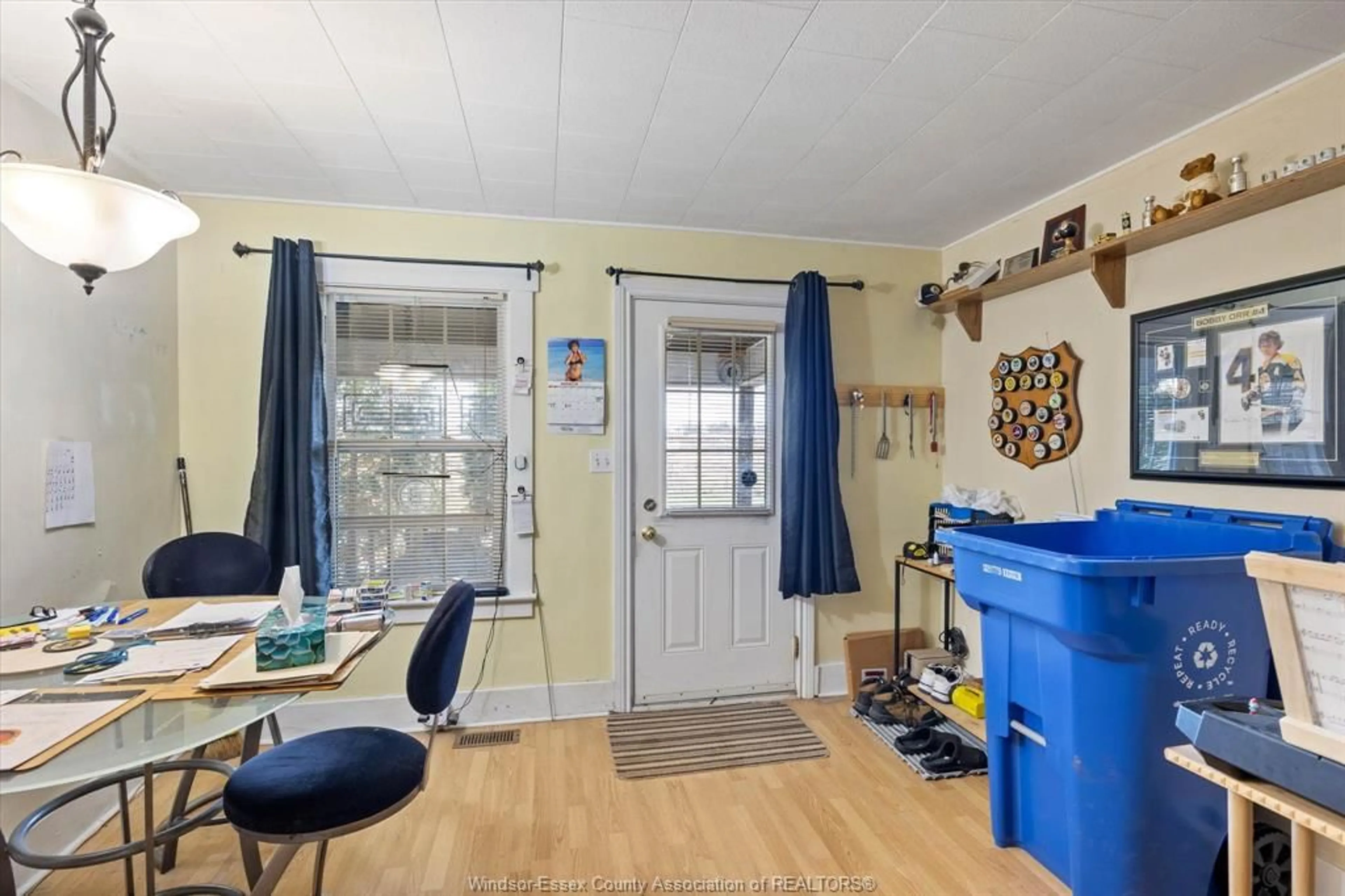 Unknown for 1068 ST. LUKE, Windsor Ontario N8Y 3M8