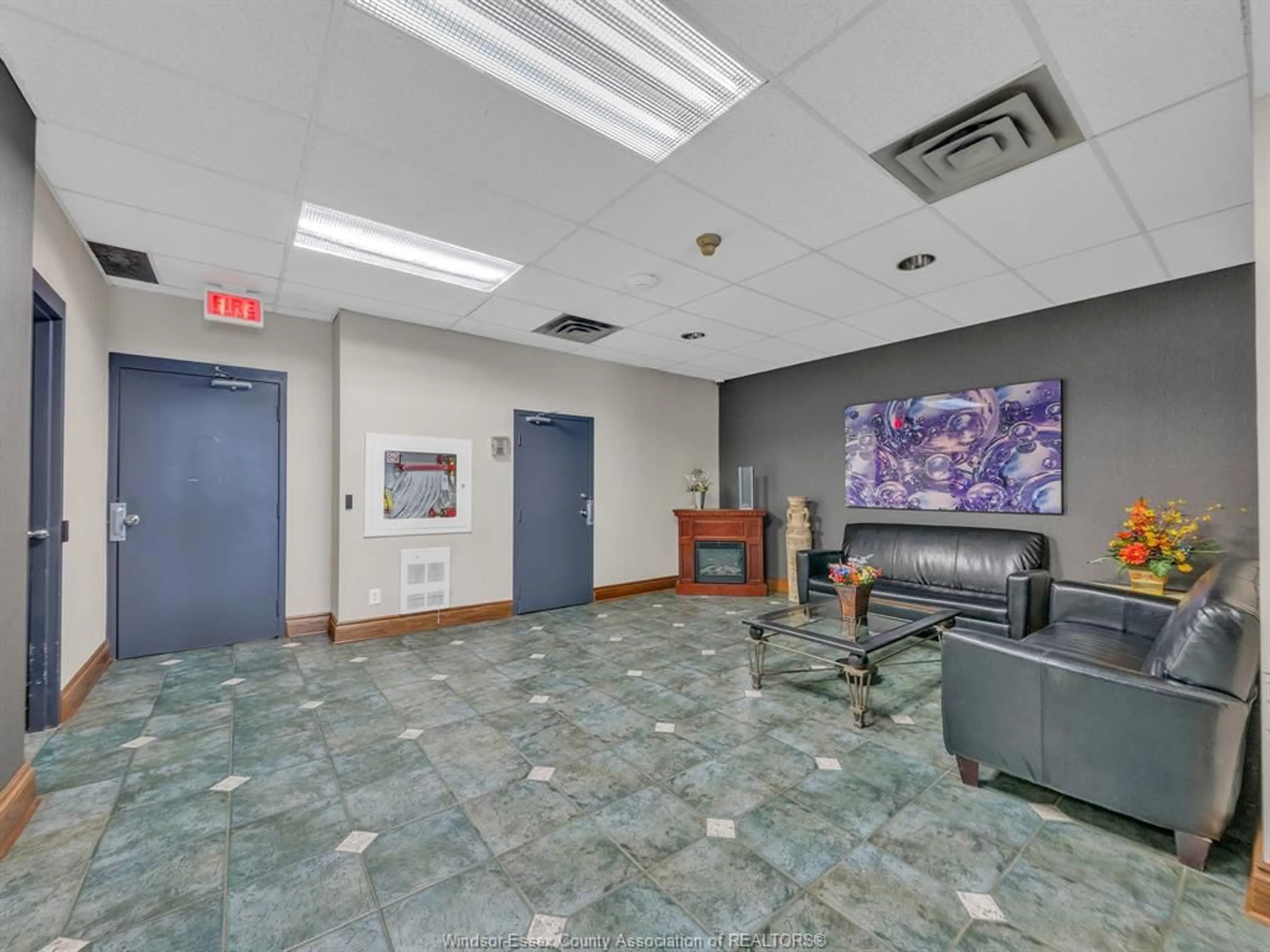 Lobby for 540 OUELLETTE Ave #5D, Windsor Ontario N9A 1B7