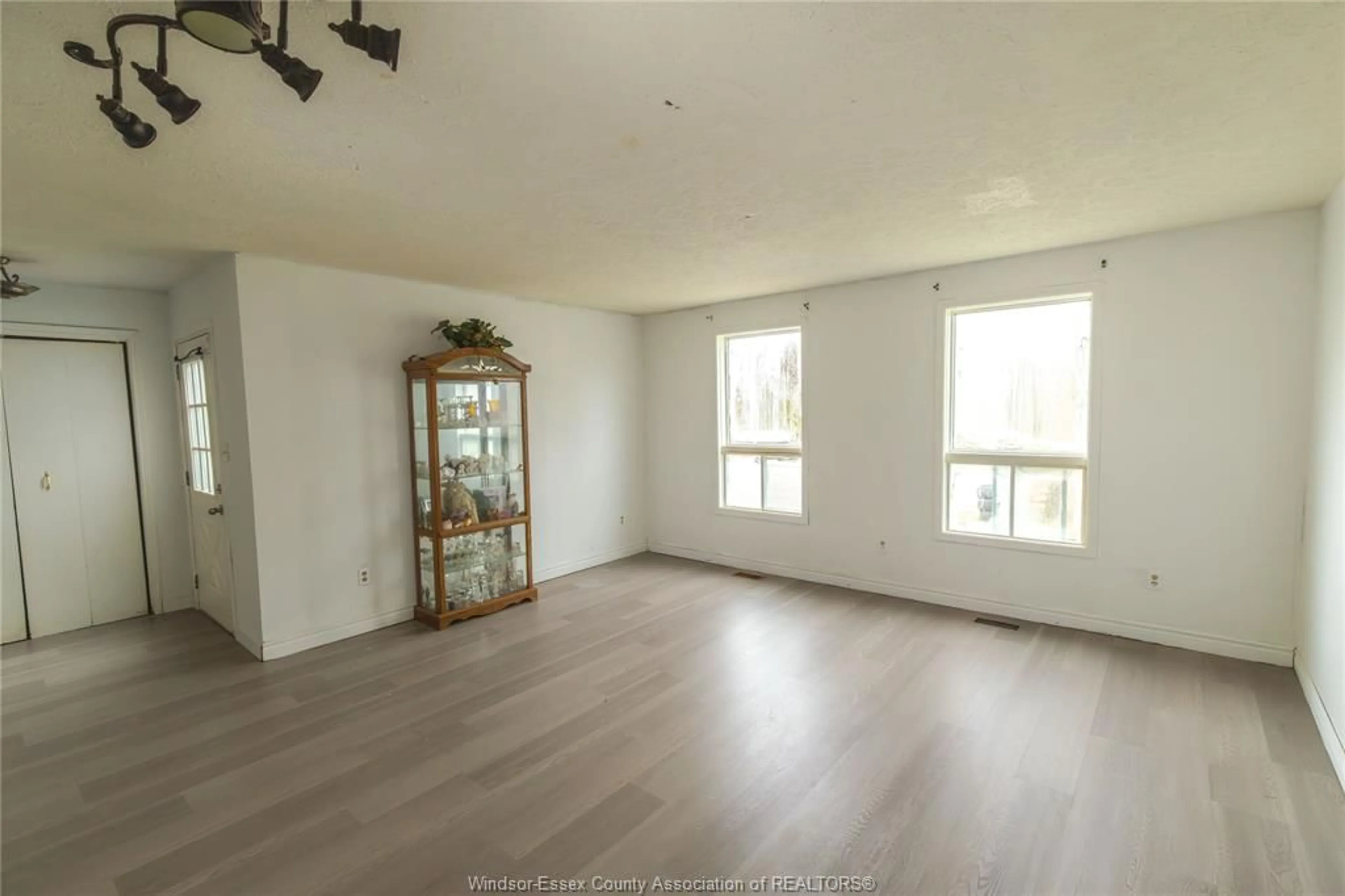 A pic of a room for 24 BAXTER, Chatham Ontario N7M 4P7