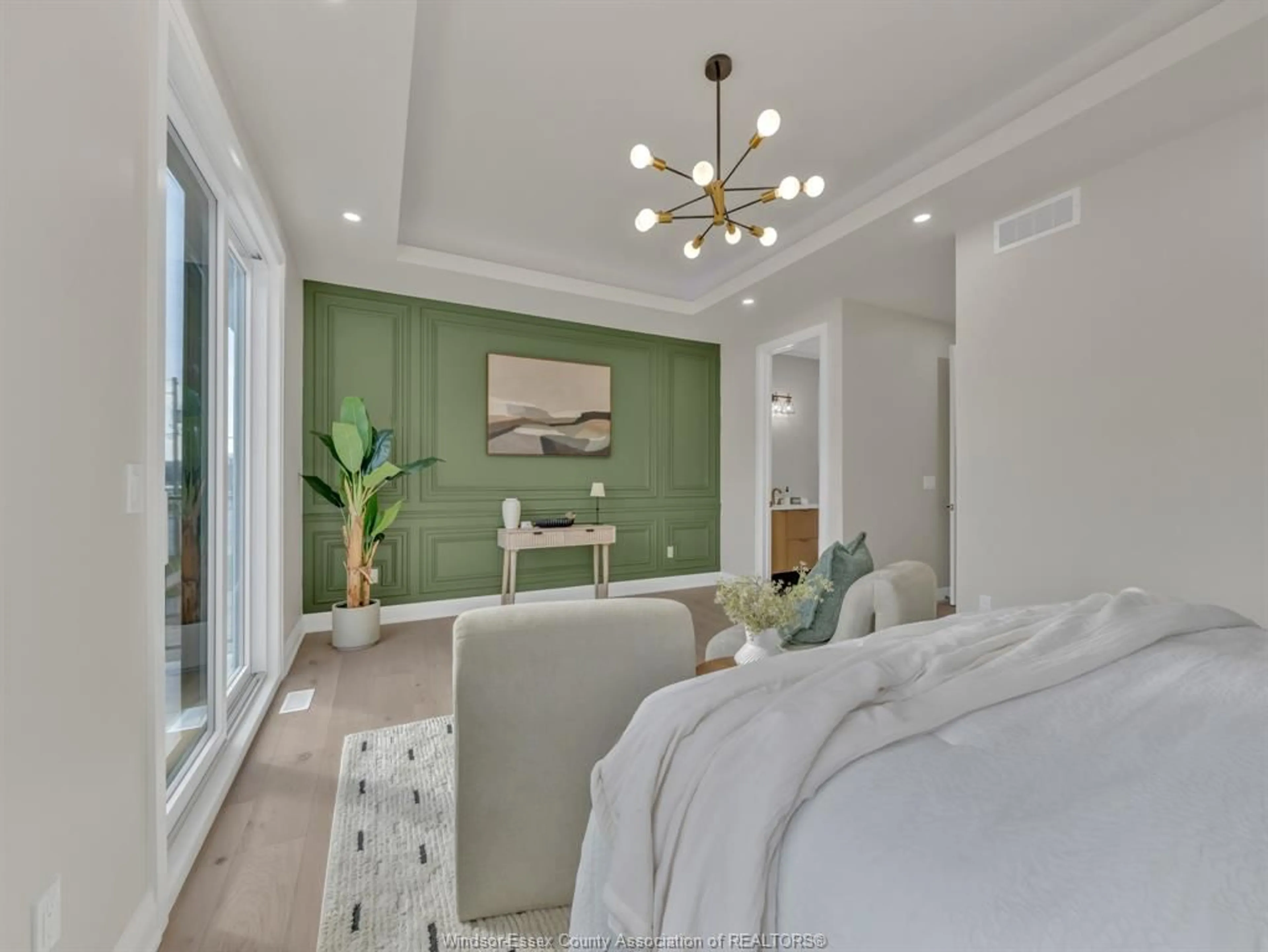 Unknown for 123 Laurier, LaSalle Ontario N9J 1L4