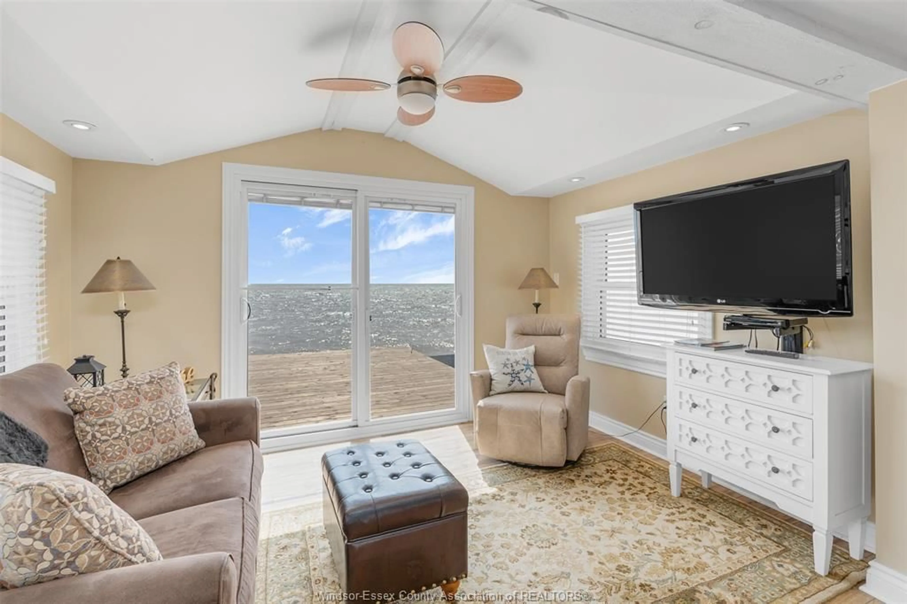 Living room with furniture, unknown for 994 POINT PELEE Dr, Leamington Ontario N8H 3V4