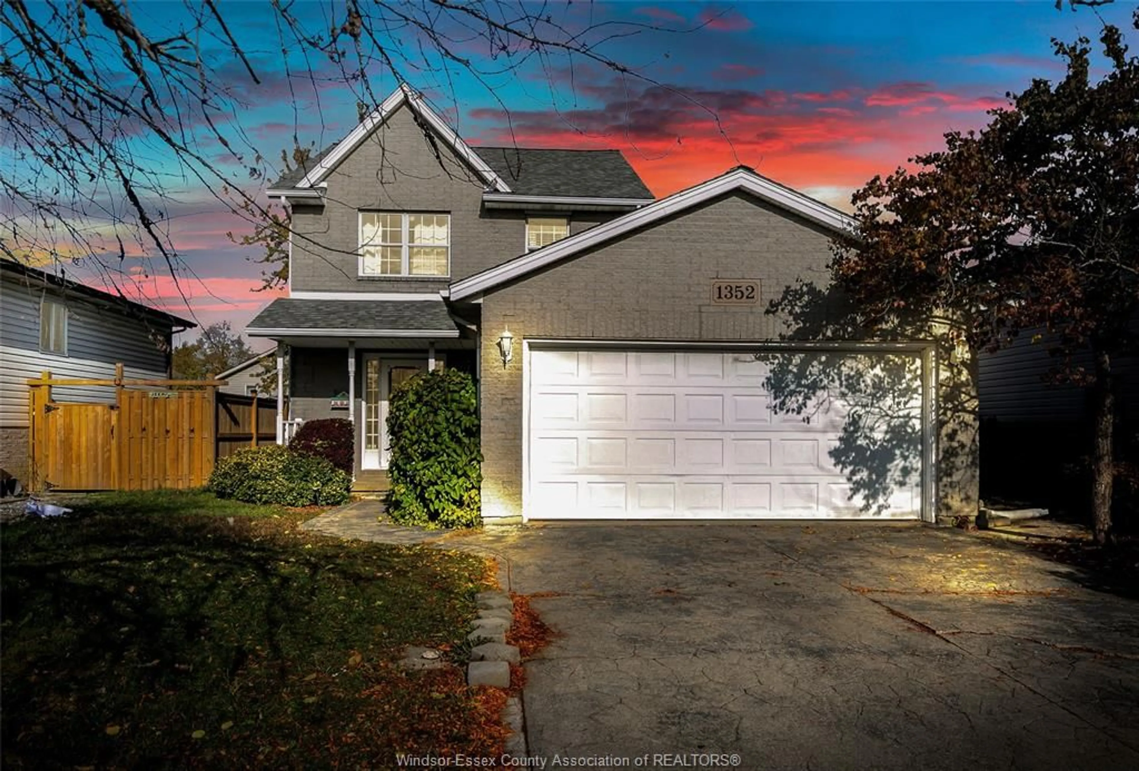 A pic from outside/outdoor area/front of a property/back of a property/a pic from drone, street for 1352 GISELLE Cres, Windsor Ontario N8W 5P5