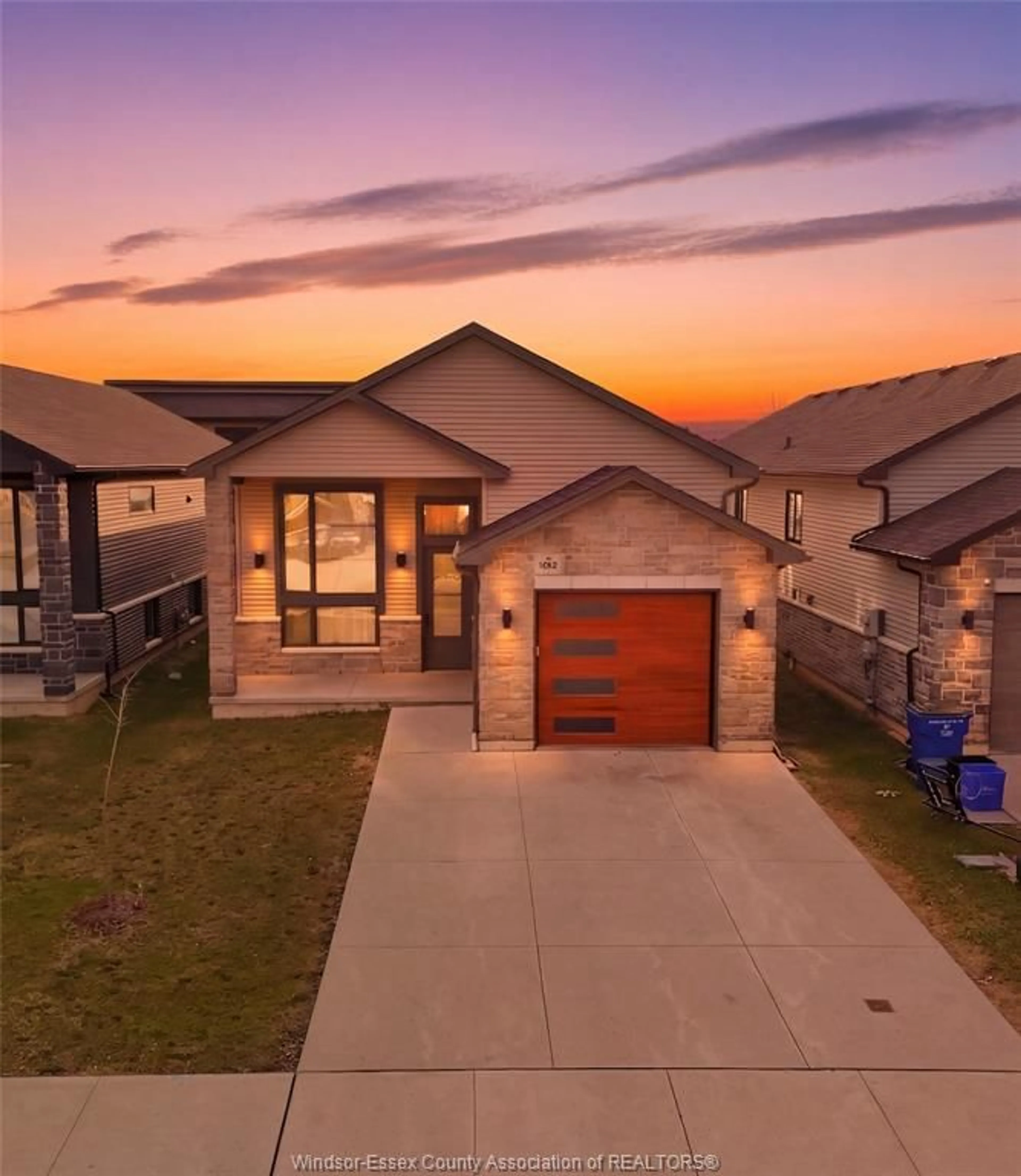 Home with brick exterior material, street for 106 IRONWOOD Trail, Chatham Ontario N7M 0T3