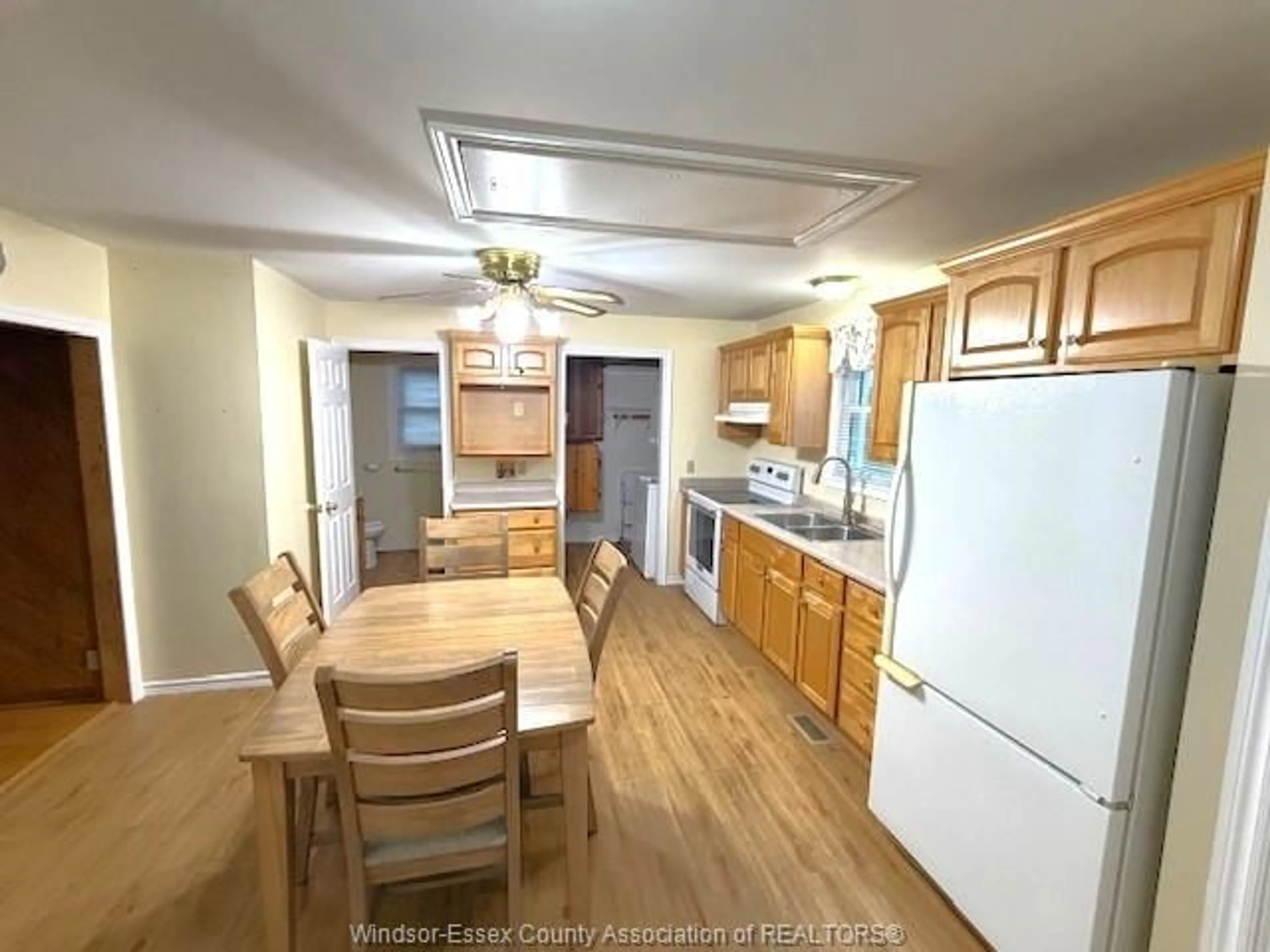 Standard kitchen, unknown for 214 Caruhel Dr., Lakeshore Ontario N0R 1C0