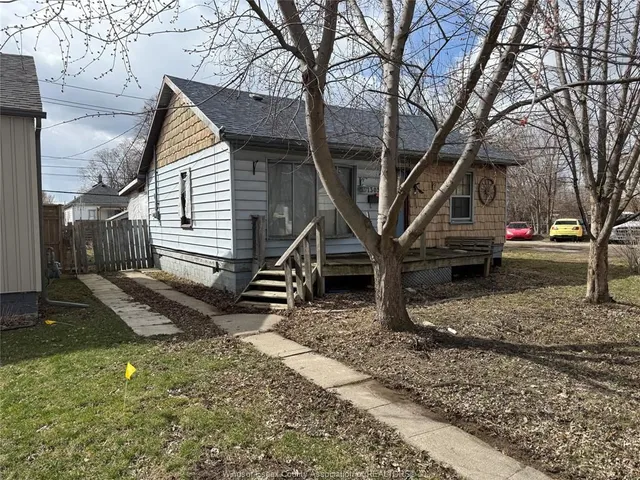 1303 Central, Windsor 3