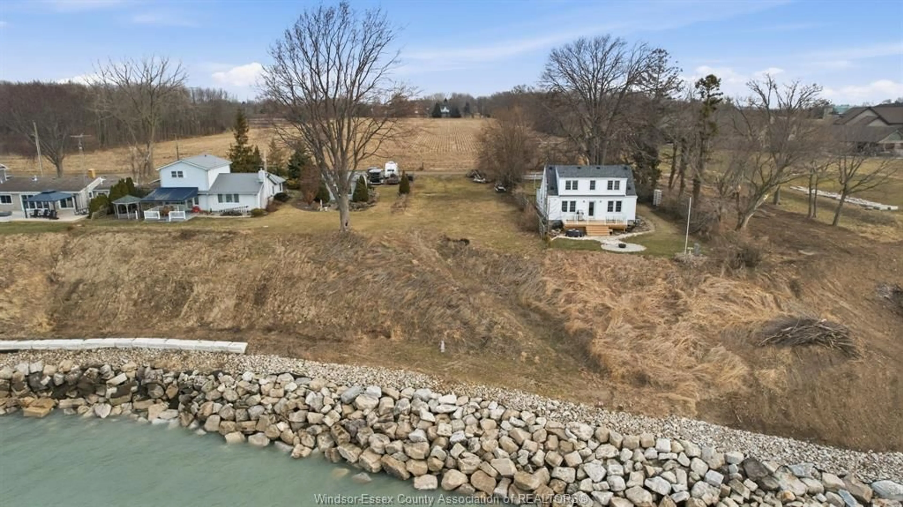 A pic from outside/outdoor area/front of a property/back of a property/a pic from drone, water/lake/river/ocean view for 143 HOWE, Essex Ontario N0R 1G0