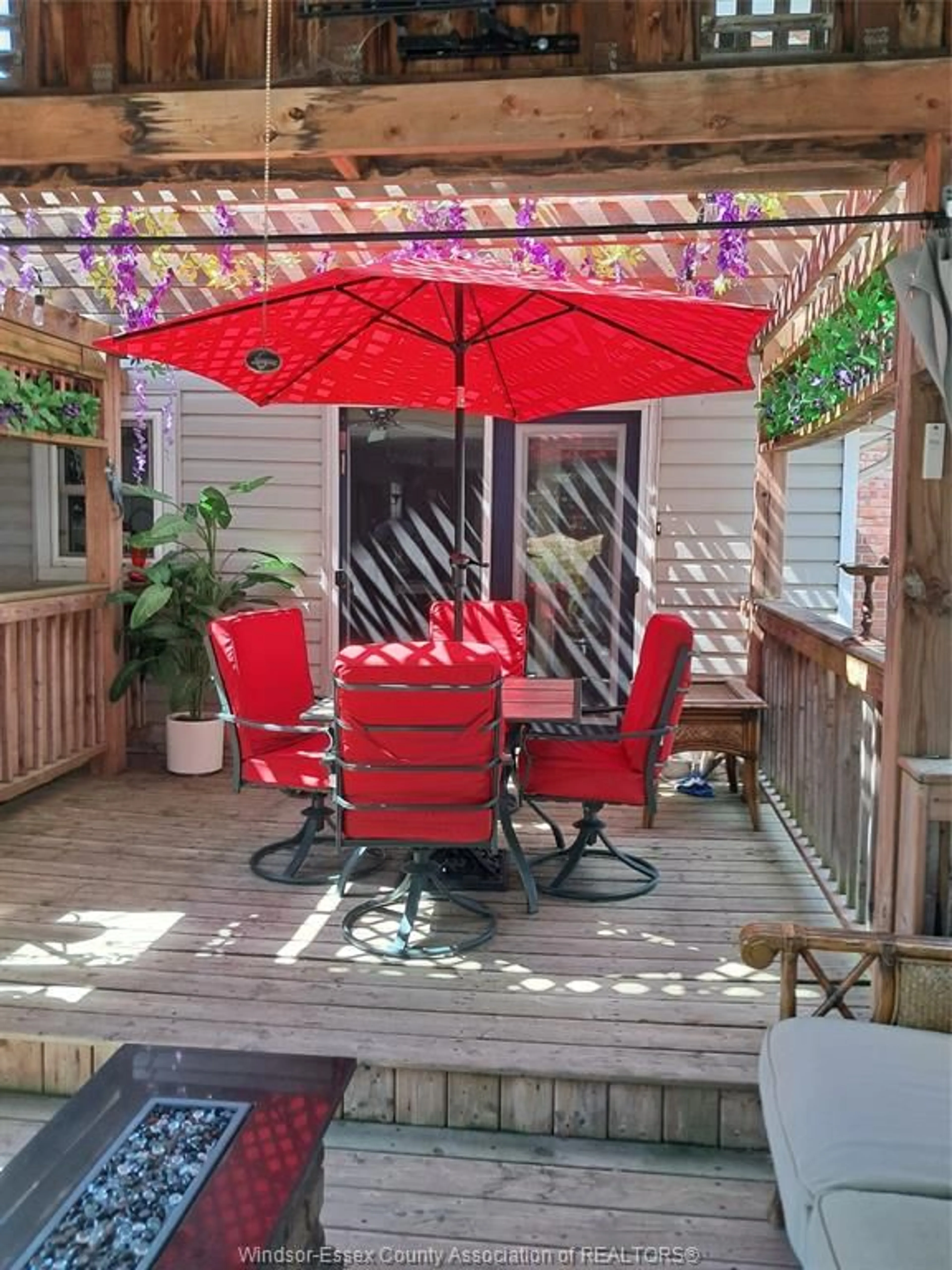 Patio, street for 303 KING, Amherstburg Ontario N9V 2C8