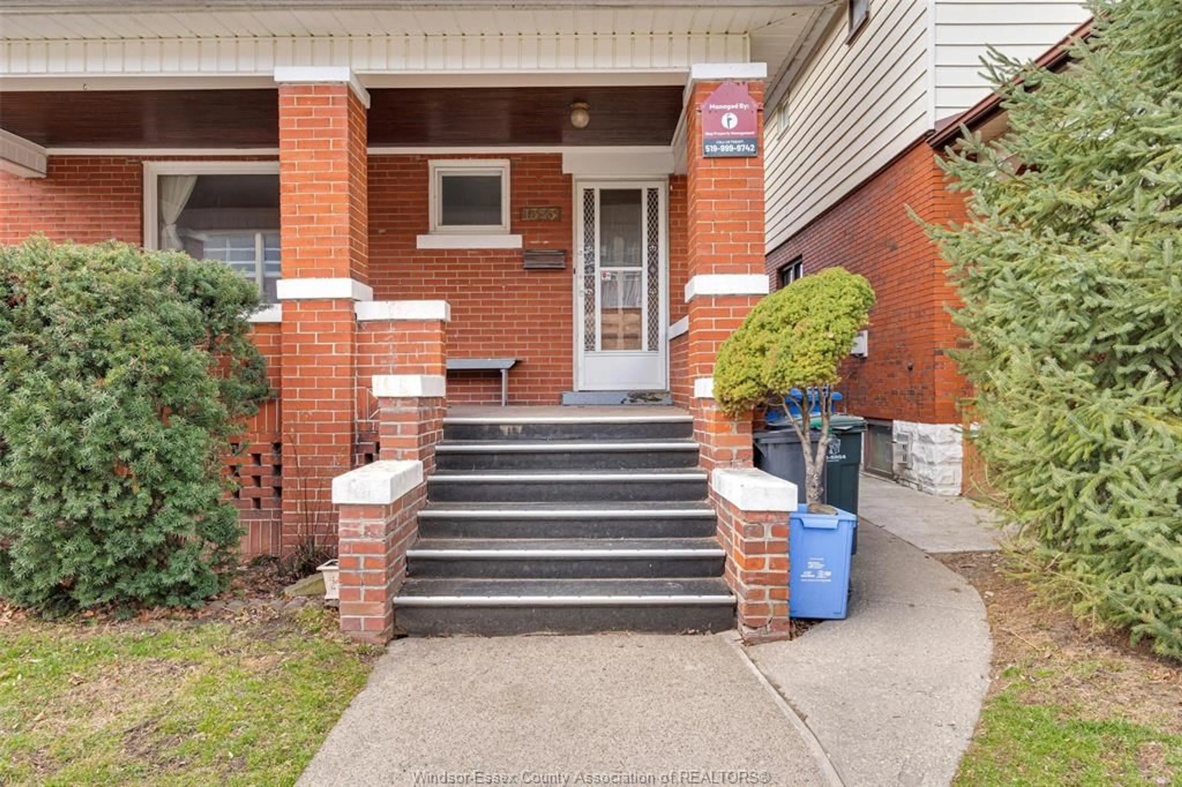 Unknown for 1333 Windermere, Windsor Ontario N8Y 3G1