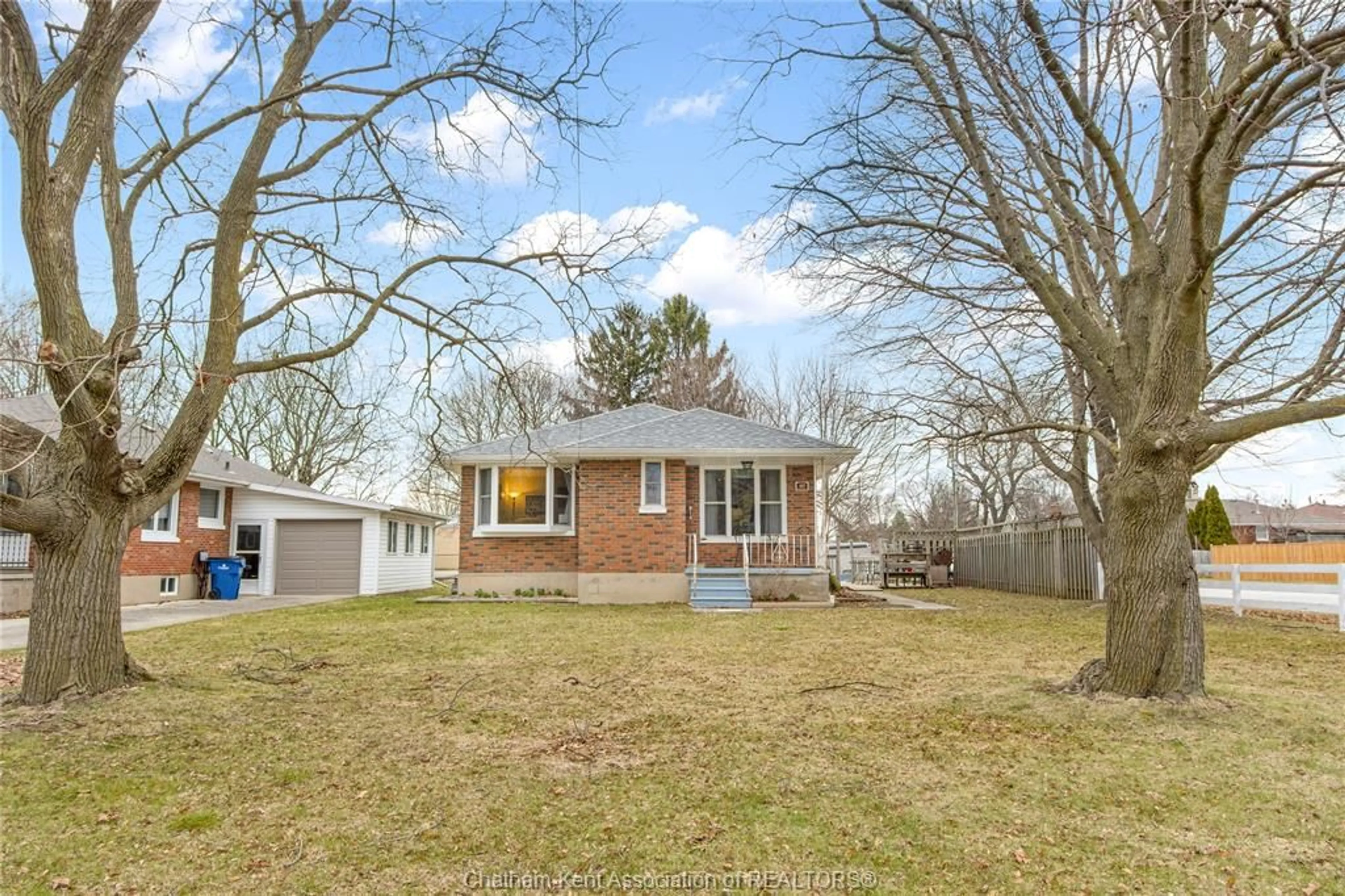 Home with brick exterior material, street for 107 SUSSEX St, Chatham Ontario N7L 1M3