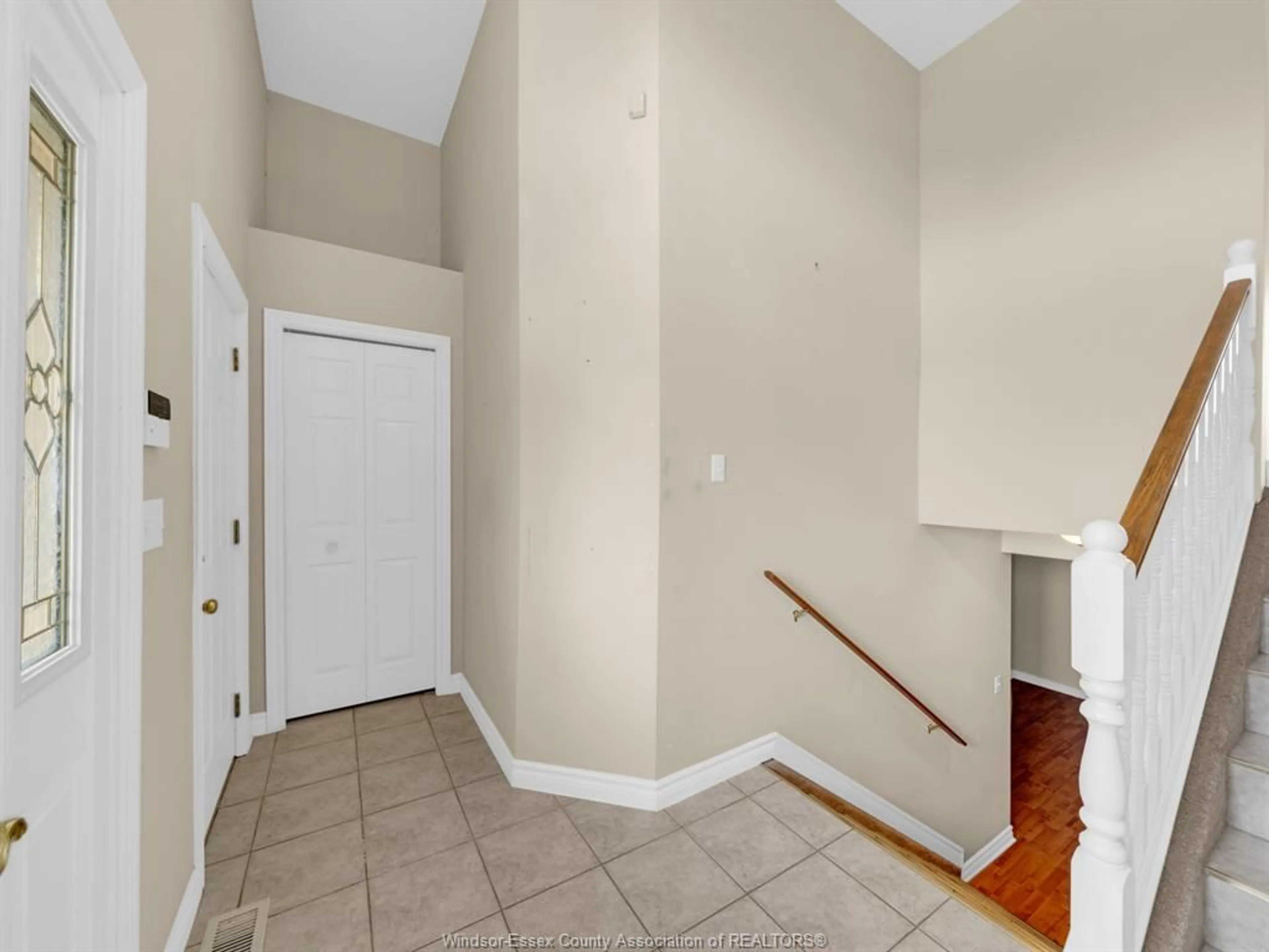 Unknown for 212 GRANDVIEW Blvd, Lakeshore Ontario N0R 1A0