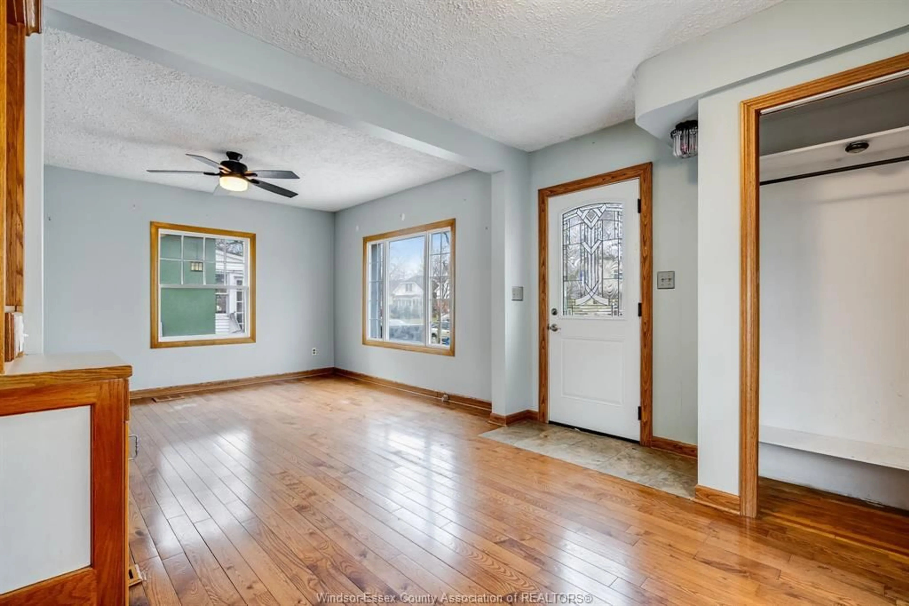 A pic of a room for 2436 Turner, Windsor Ontario N8W 3K8