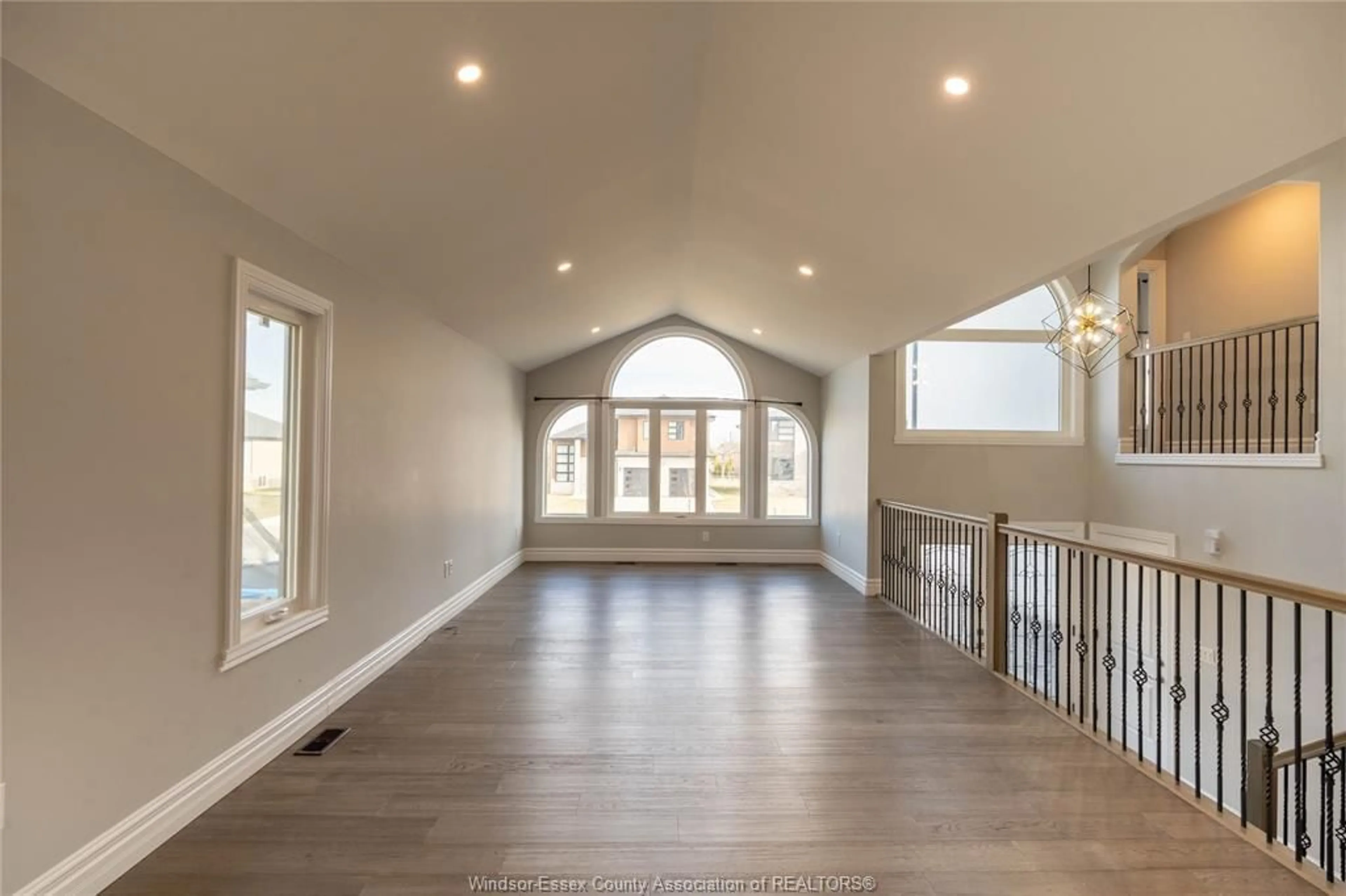 Unknown for 21 NOBLE Crt, Amherstburg Ontario N9V 3T4