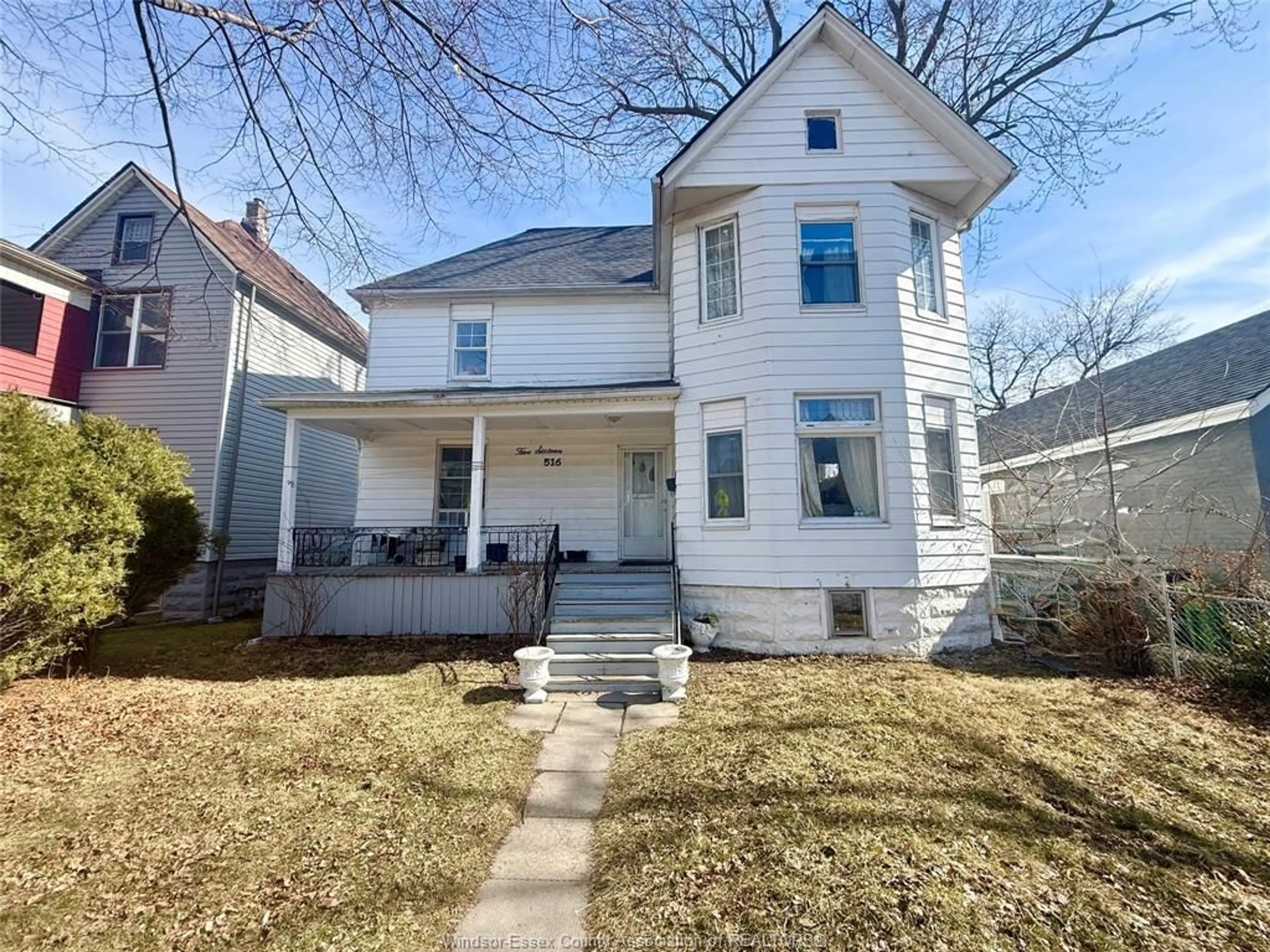 Unknown for 516 DOUGALL Ave, Windsor Ontario N9A 4P6