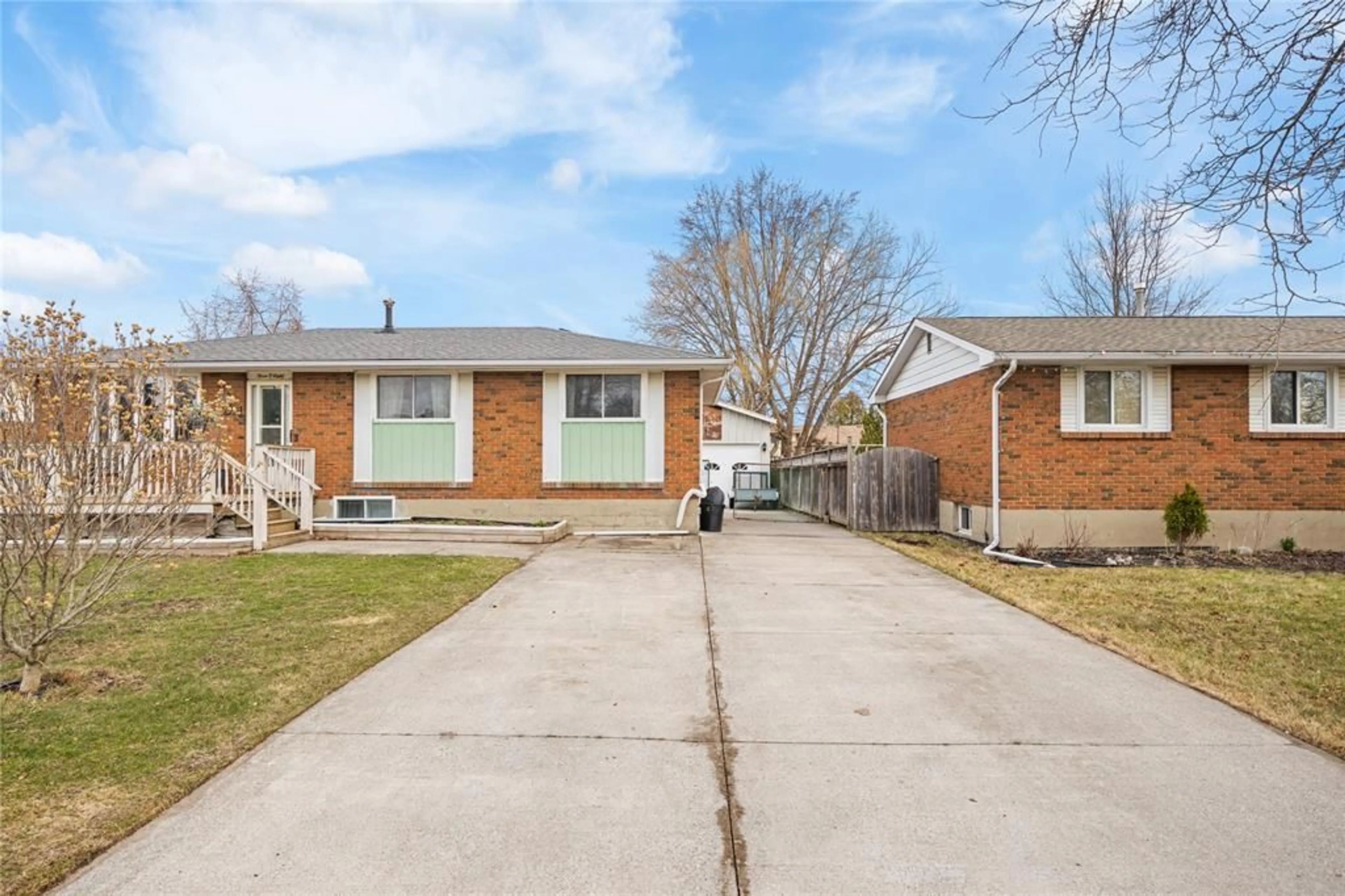 Home with brick exterior material, street for 308 ASHWOOD Crt, St Clair Ontario N0N 1G0