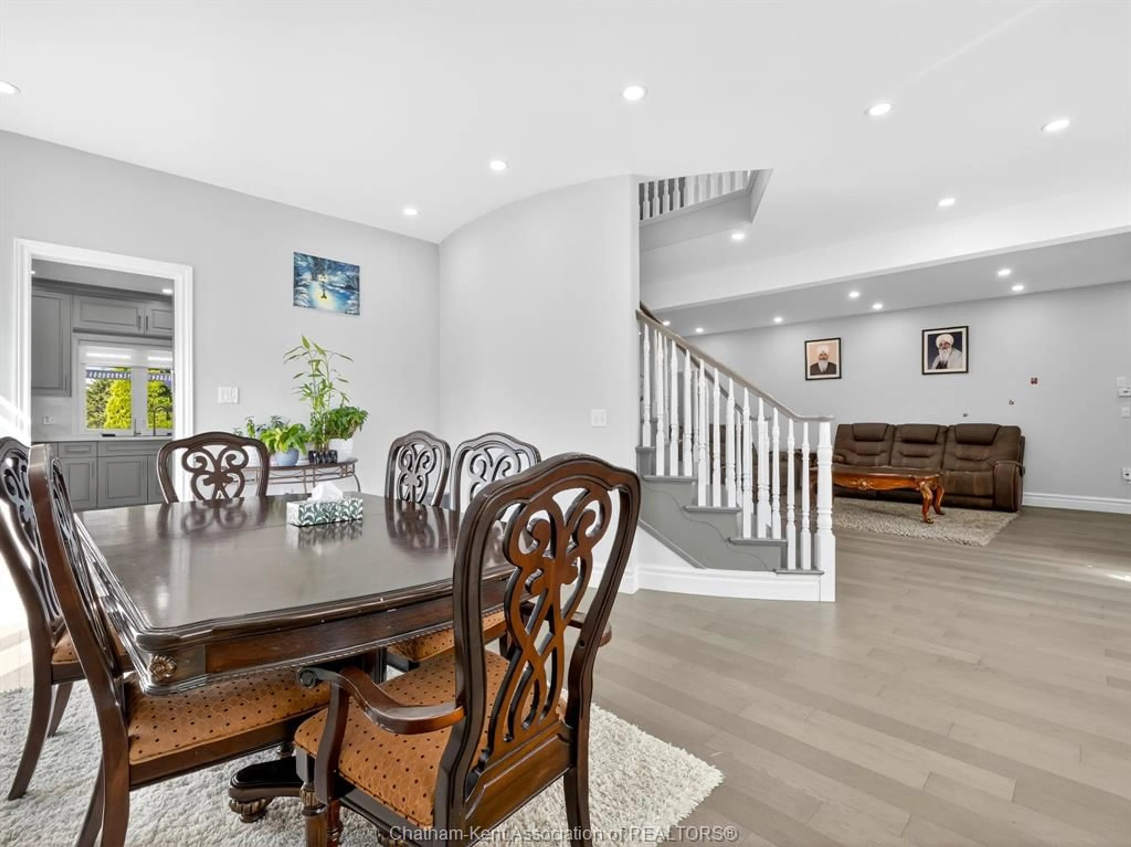 Dining room, wood/laminate floor for 1951 County Rd 27 ..., Woodslee Ontario N06 1V0