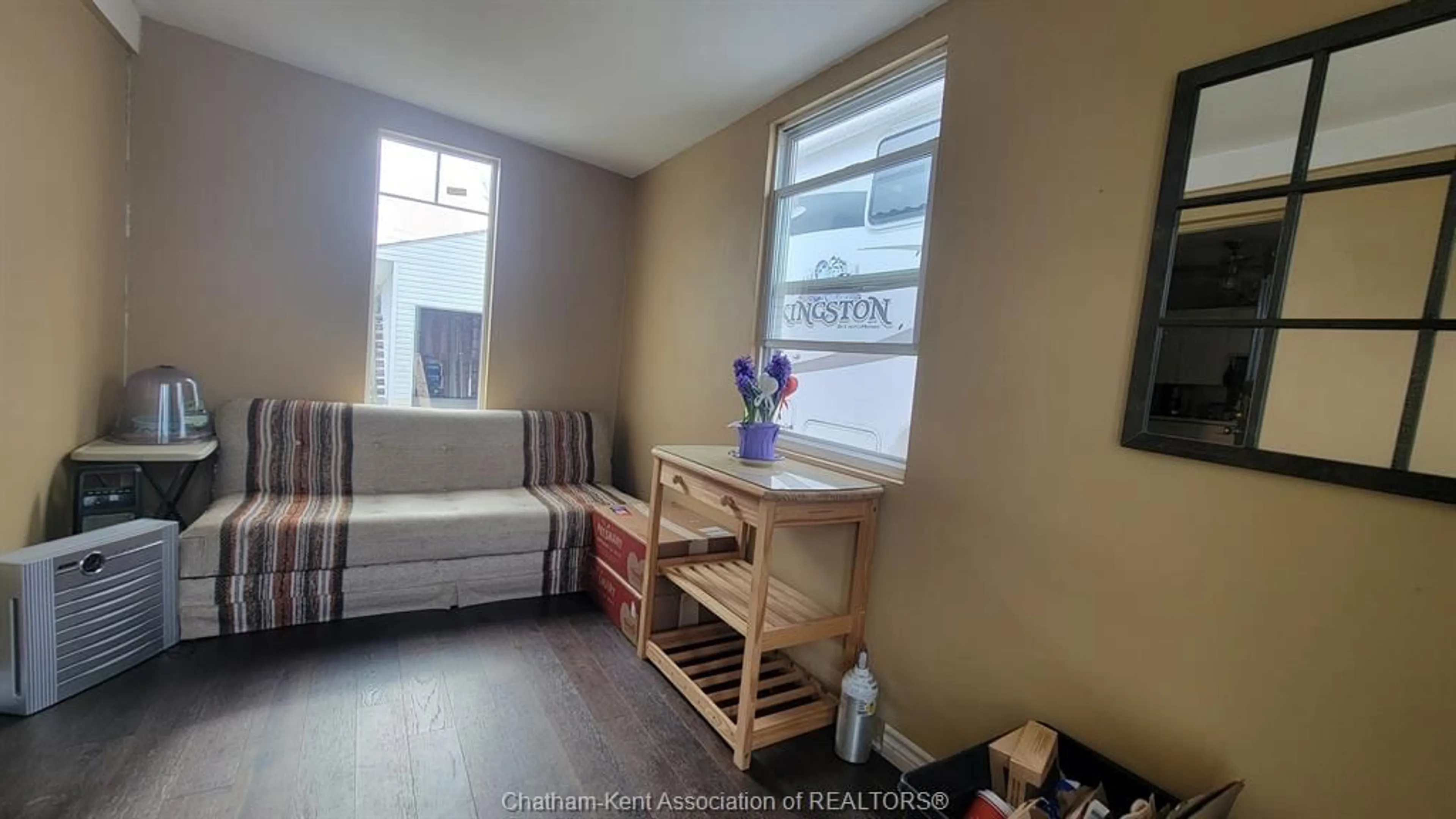 A pic of a room for 252 Queen St, Highgate Ontario N0P 1T0