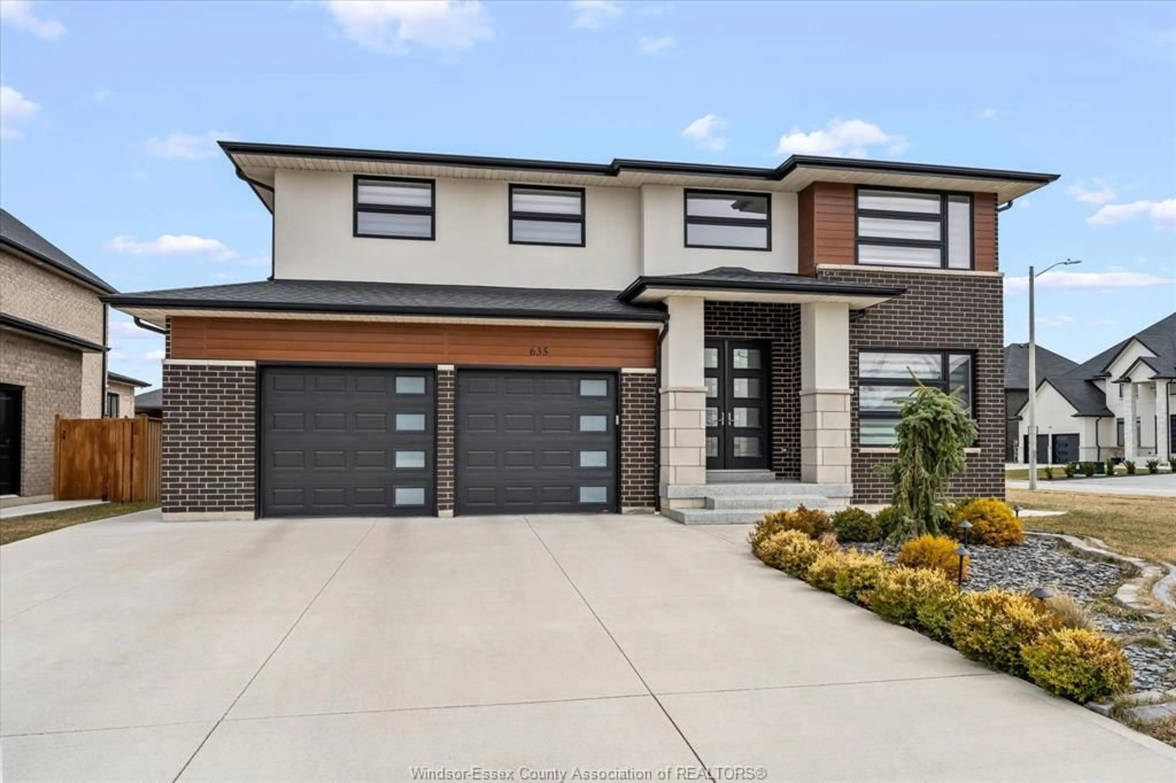 Home with brick exterior material, street for 635 MARCHE St, Lakeshore Ontario N8L 0K2