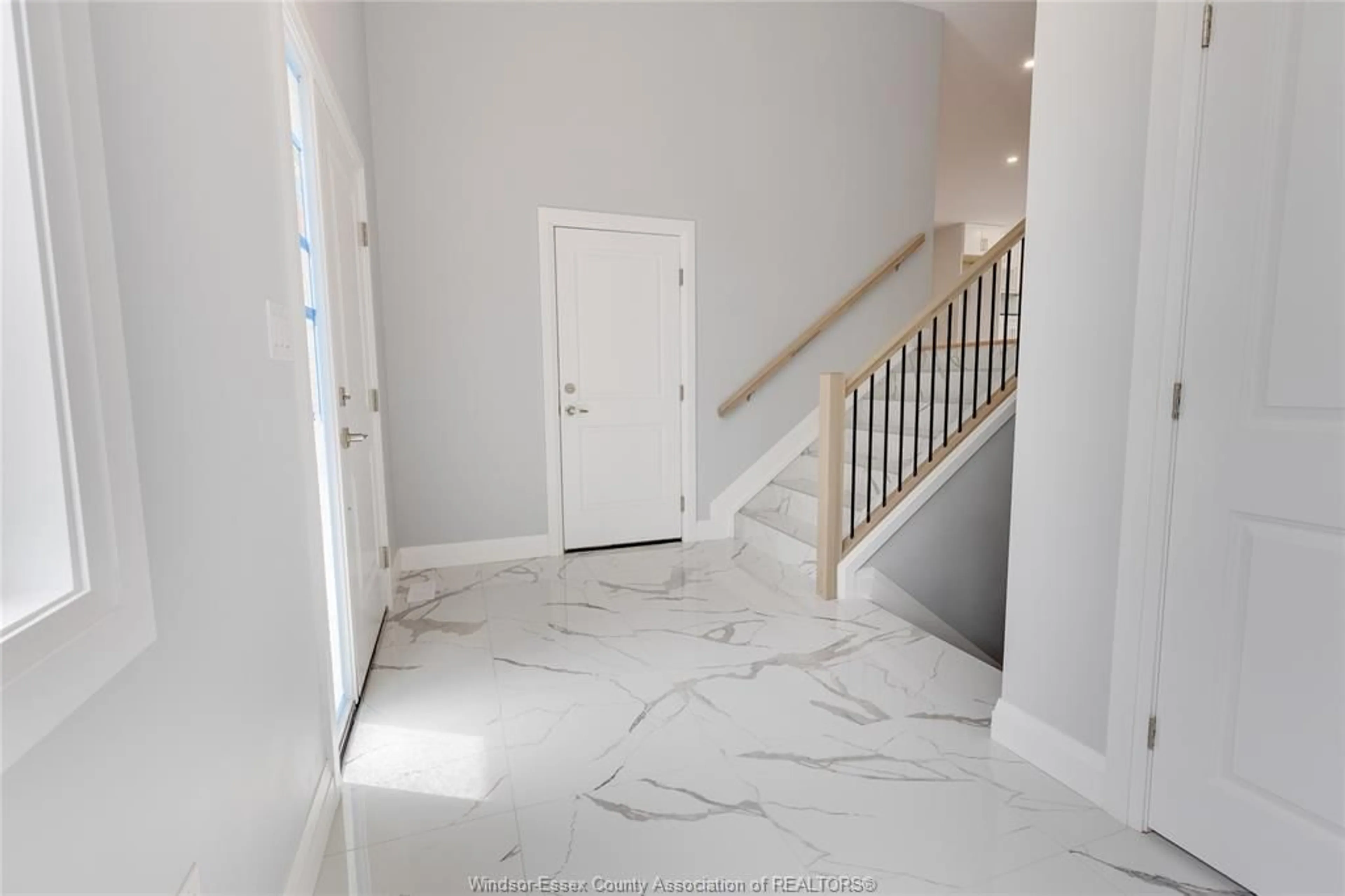 Unknown for 130 ANGELO Ave, LaSalle Ontario N9J 0E5