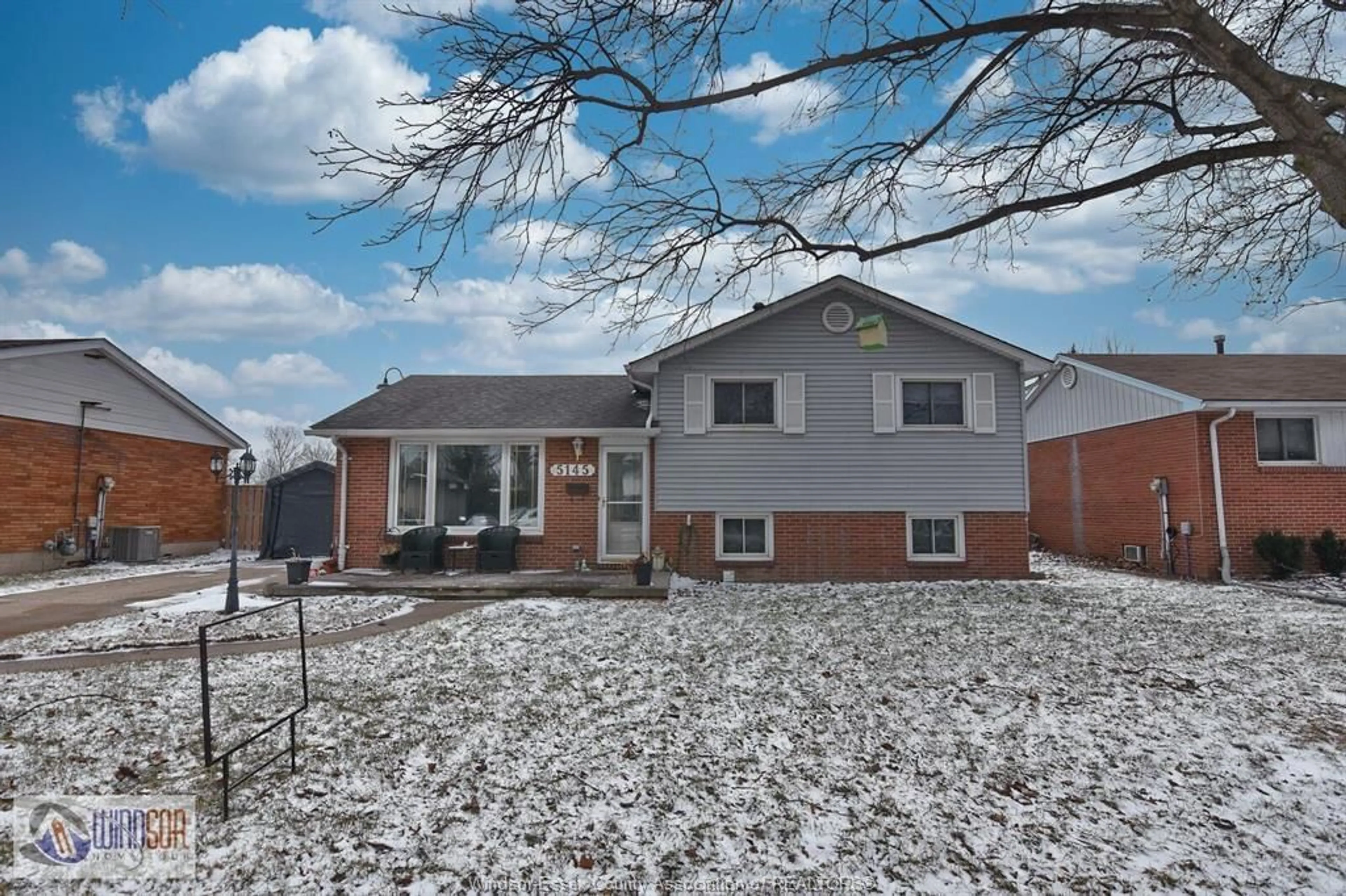 Home with brick exterior material, street for 5145 COLBOURNE, Windsor Ontario N8T 1T6