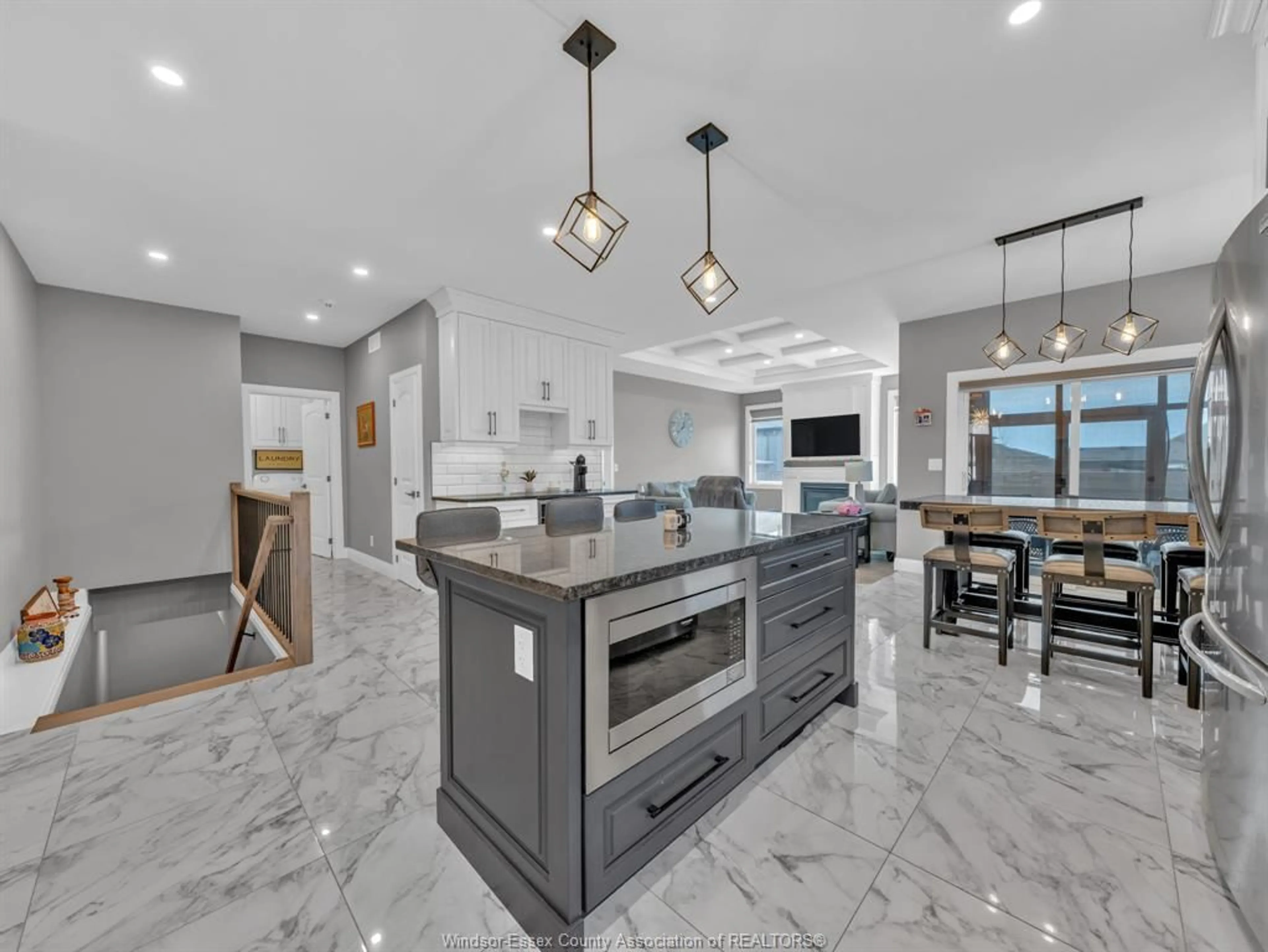 Open concept kitchen, ceramic/tile floor for 6 Summerville Ave, Leamington Ontario N8H 0C5