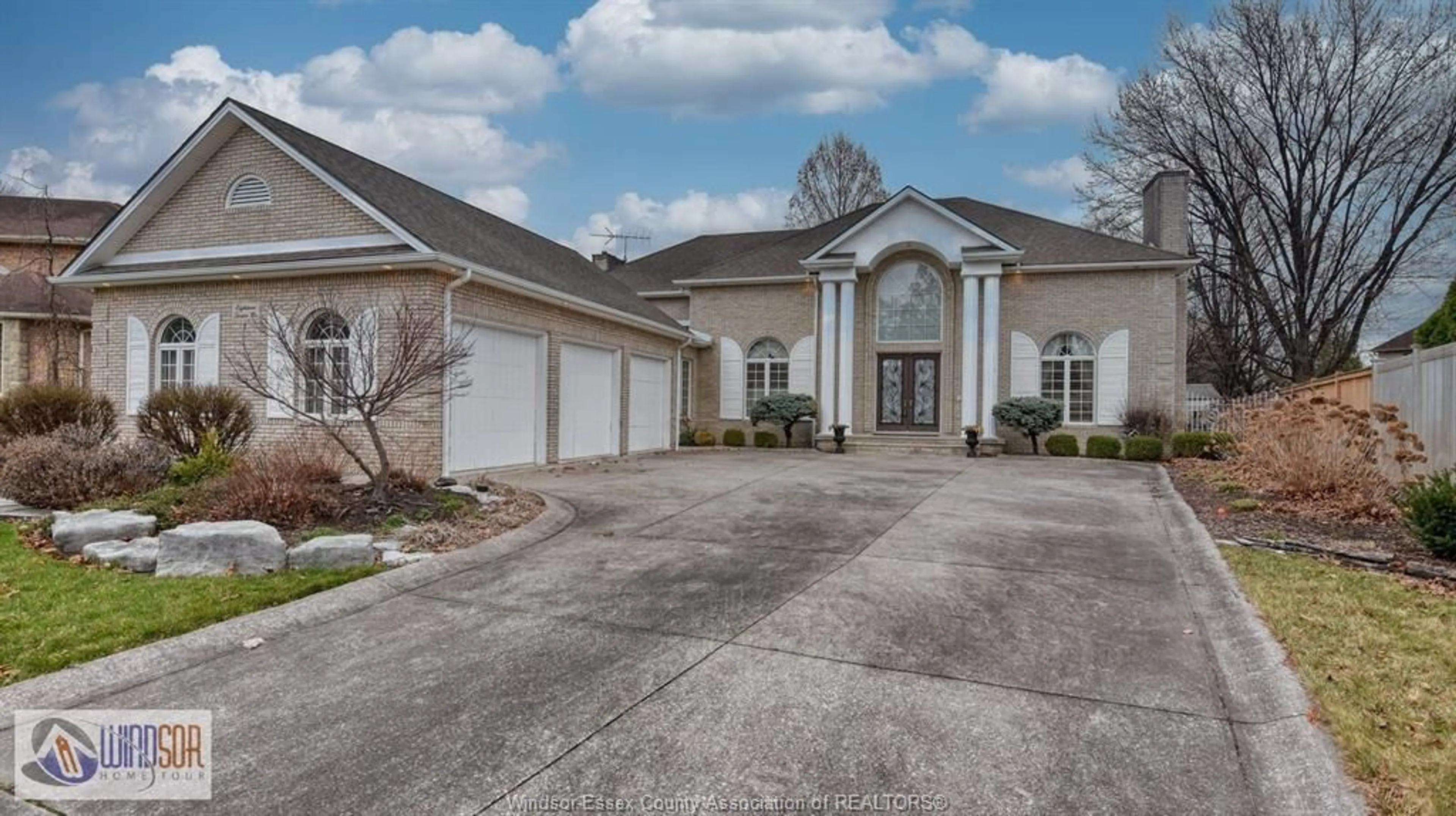 Unknown for 18 FASAN, Lakeshore Ontario N8N 4L1