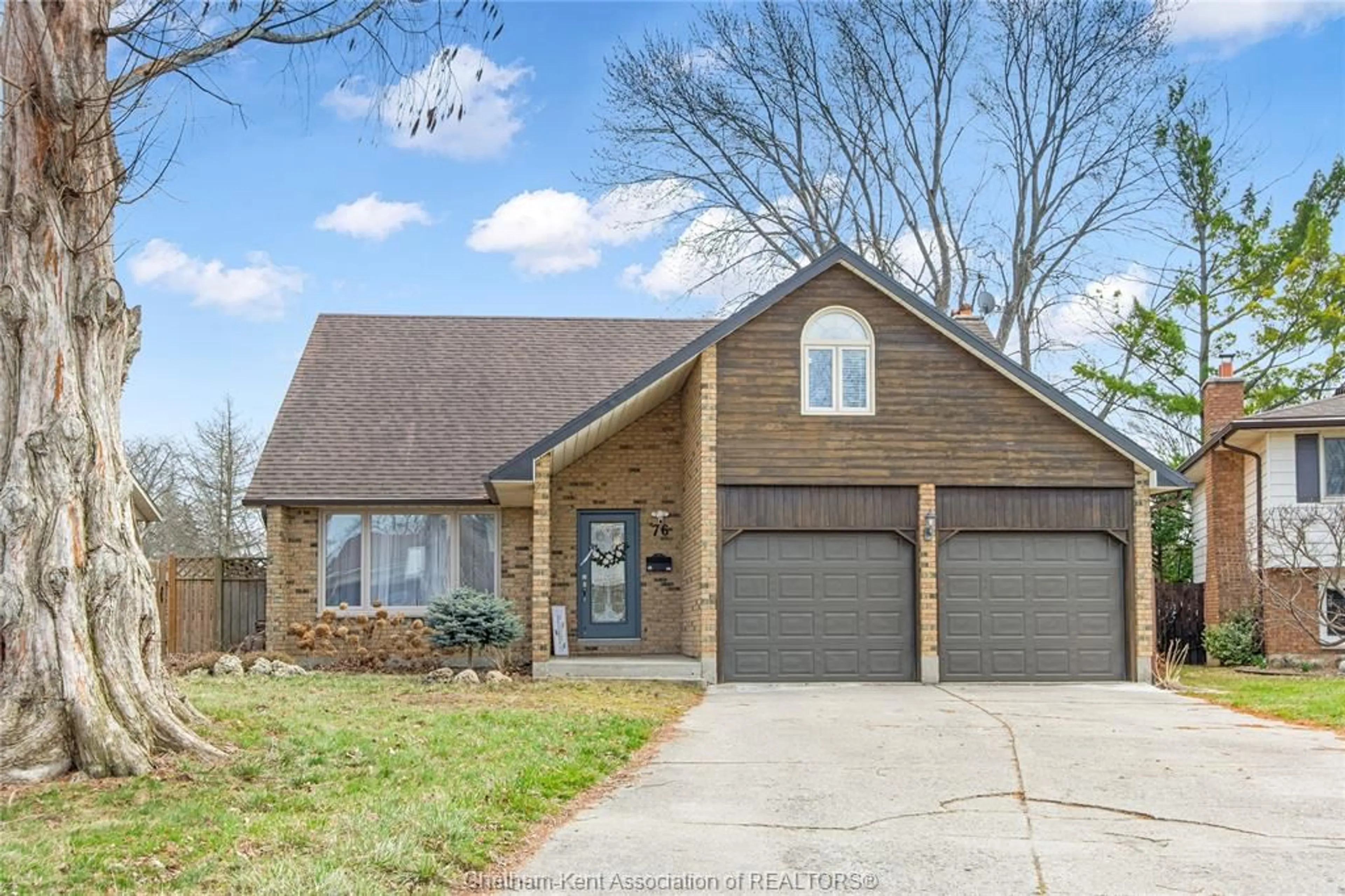 Home with brick exterior material, street for 76 PAMELA Cres, Chatham Ontario N7L 4S5