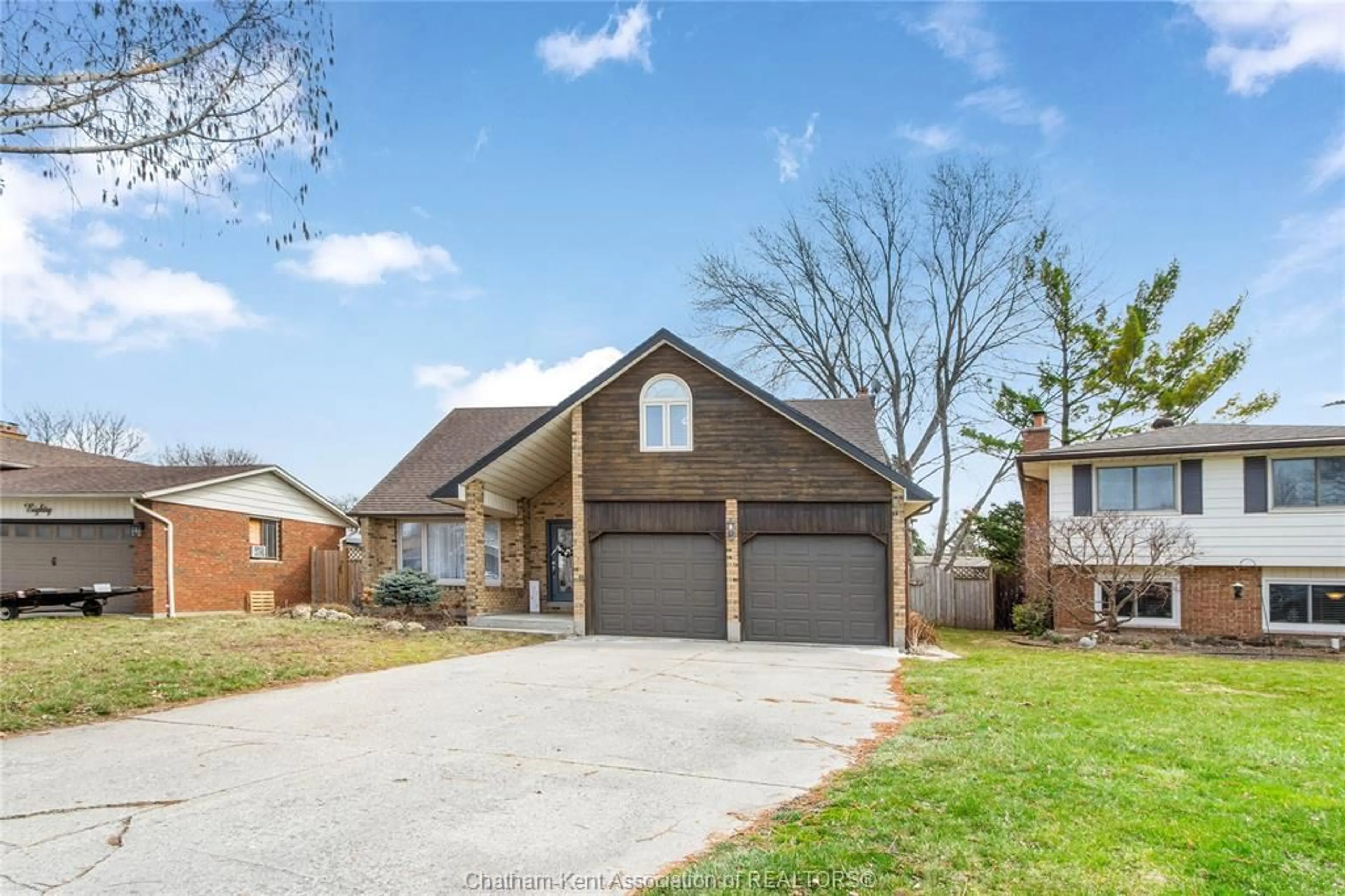 Home with brick exterior material, street for 76 PAMELA Cres, Chatham Ontario N7L 4S5