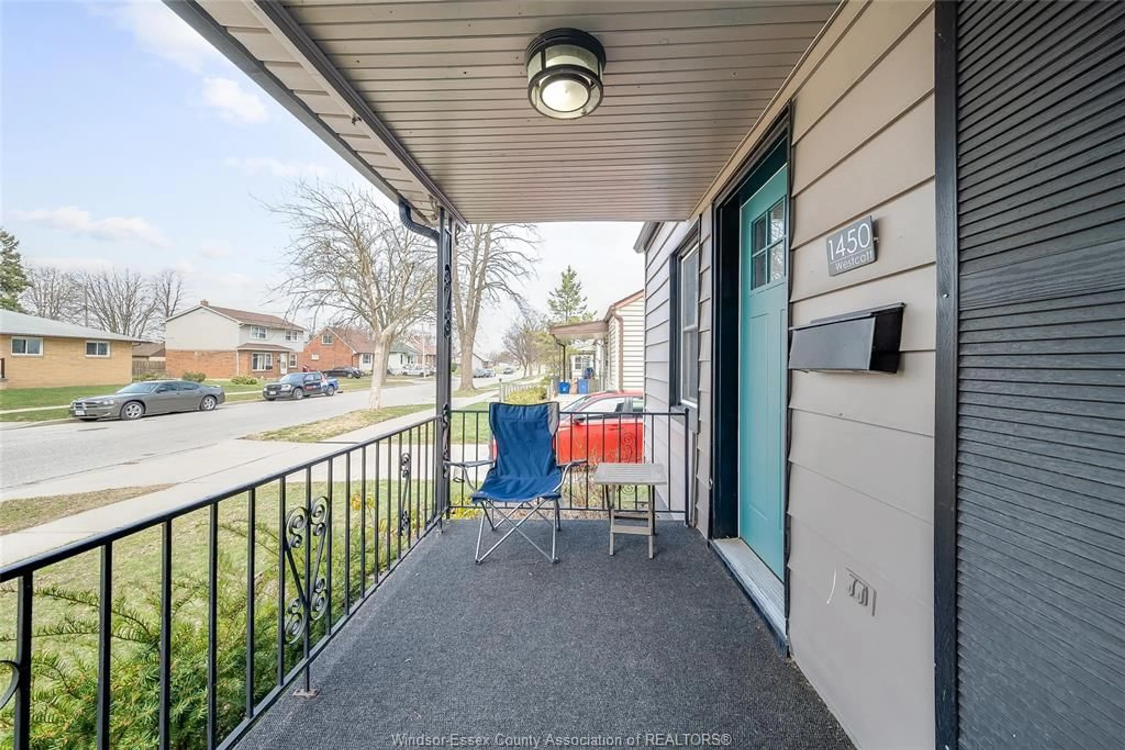 Patio, street for 1450 WESTCOTT, Windsor Ontario N8Y 4C4