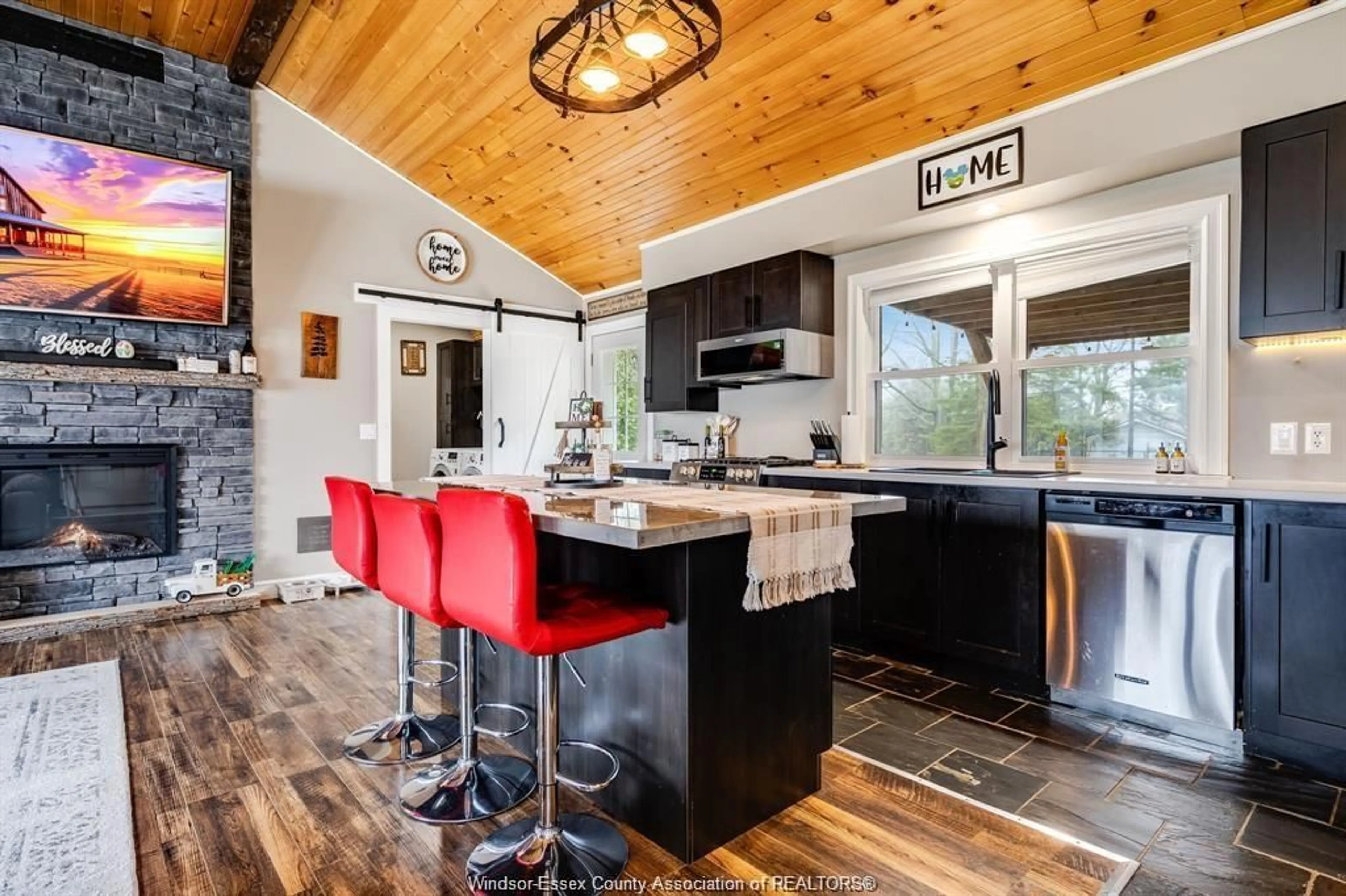 Open concept kitchen, unknown for 64 RICHARD Ave, Wheatley Ontario N0P 2P0