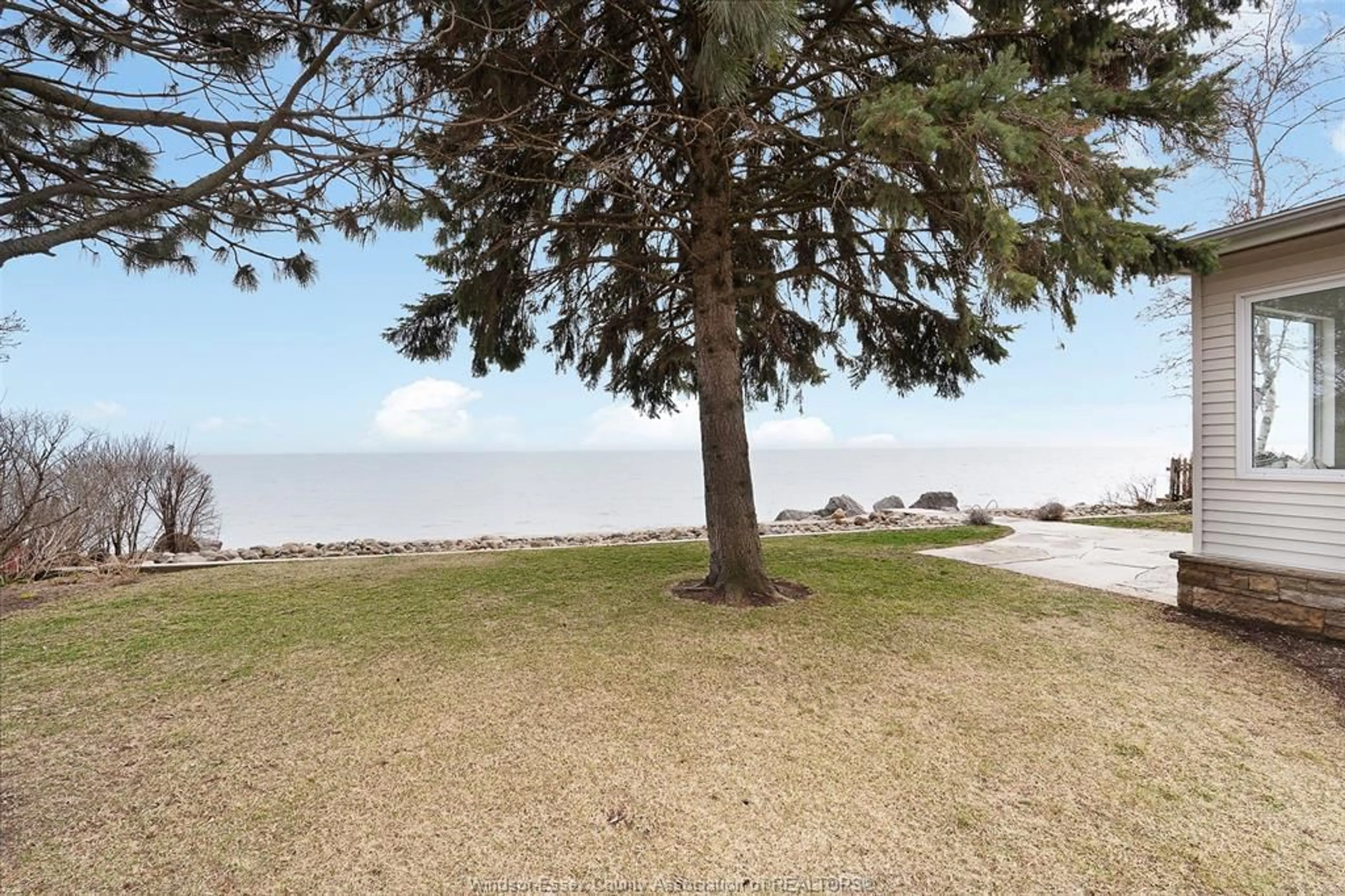 Unknown for 1295 HERITAGE Rd, Kingsville Ontario N9Y 2E6