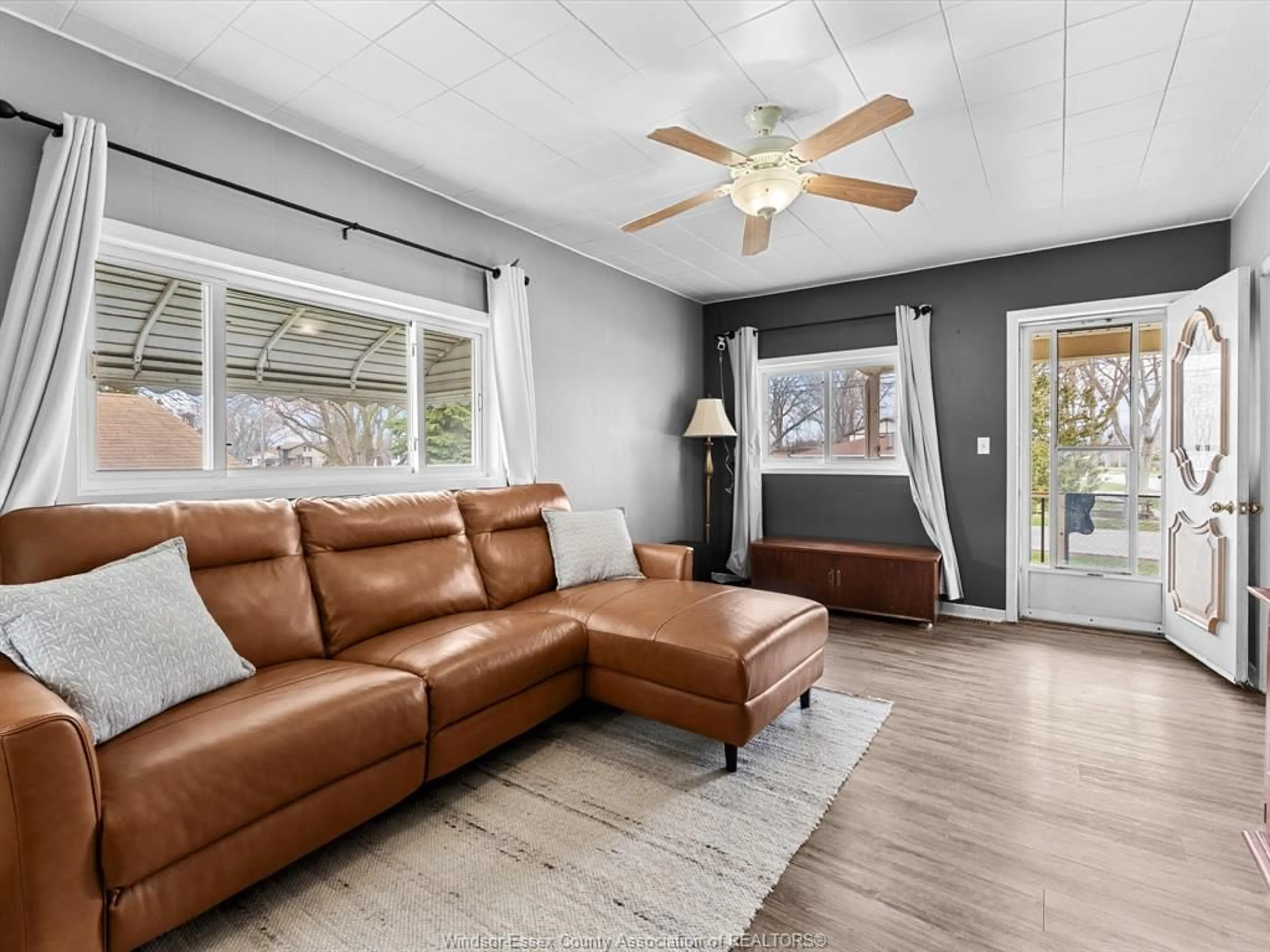 Living room with furniture, unknown for 290 Sacred Heart Dr, LaSalle Ontario N9J 1S9