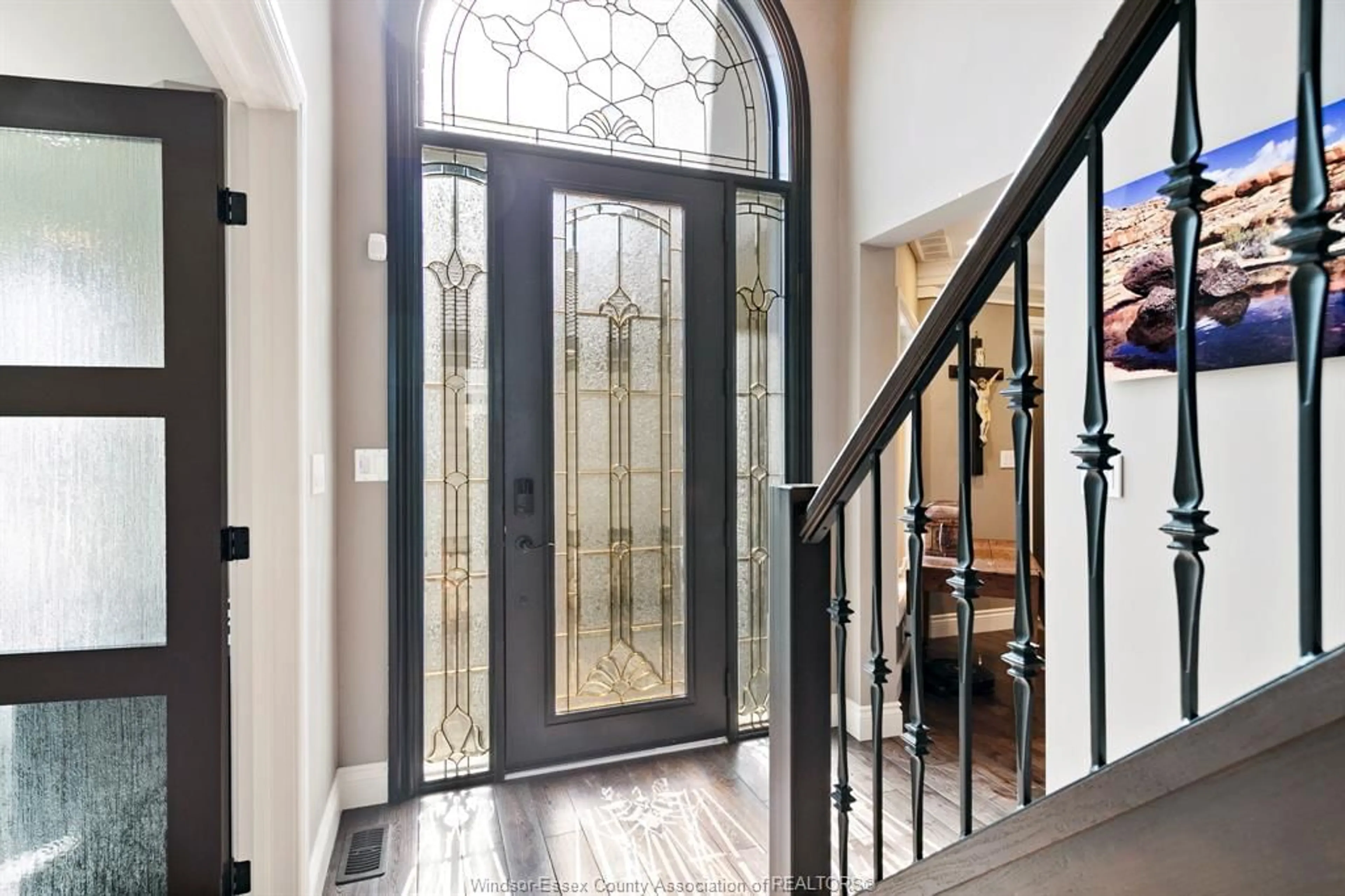 Indoor entryway for 504 Gold Coast Dr, Boblo Island Ontario N9V 4B2