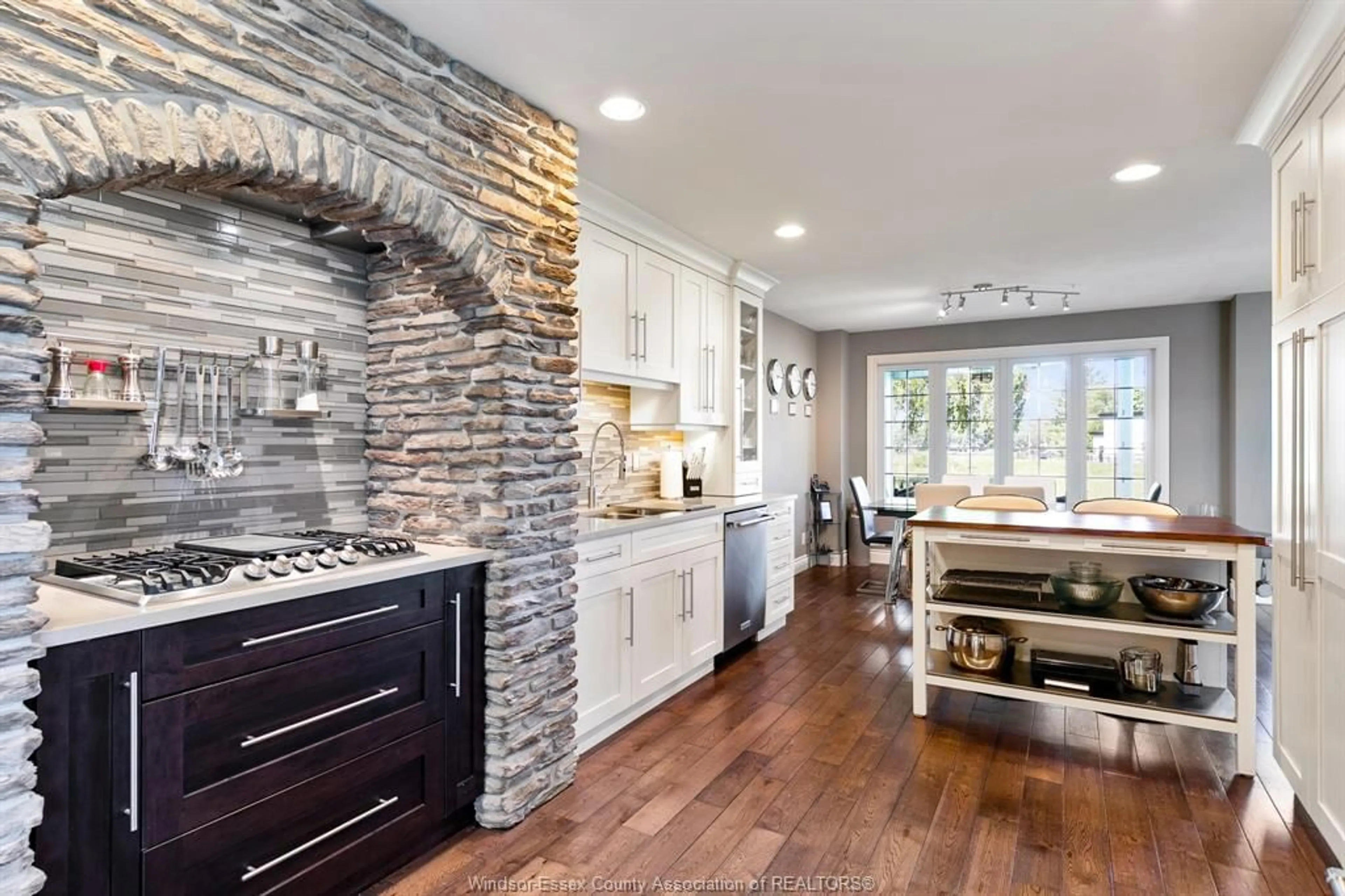 Open concept kitchen, ceramic/tile floor for 504 Gold Coast Dr, Boblo Island Ontario N9V 4B2