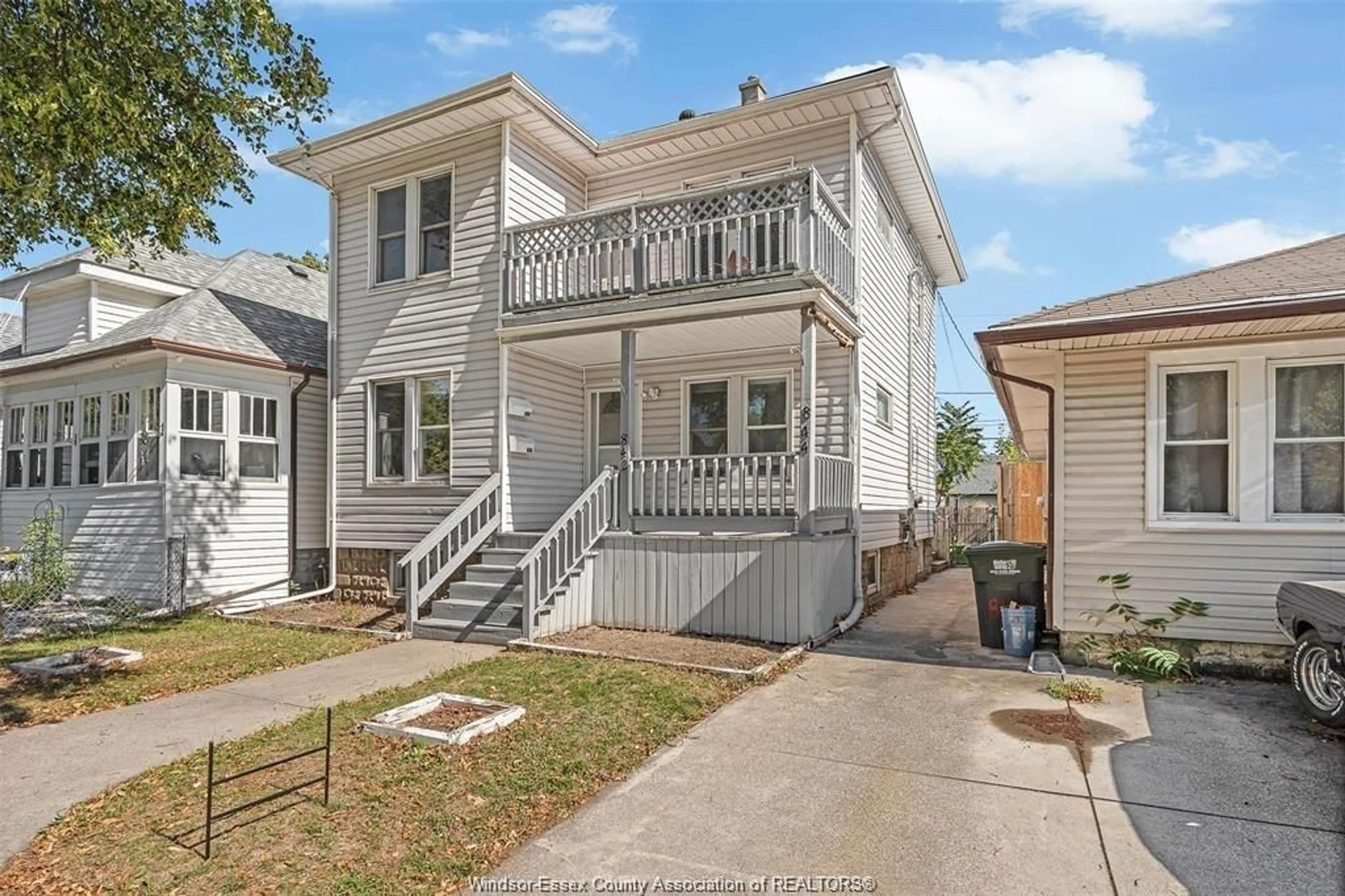 Home with vinyl exterior material, street for 842-844 ELLROSE Ave, Windsor Ontario N8Y 3W7